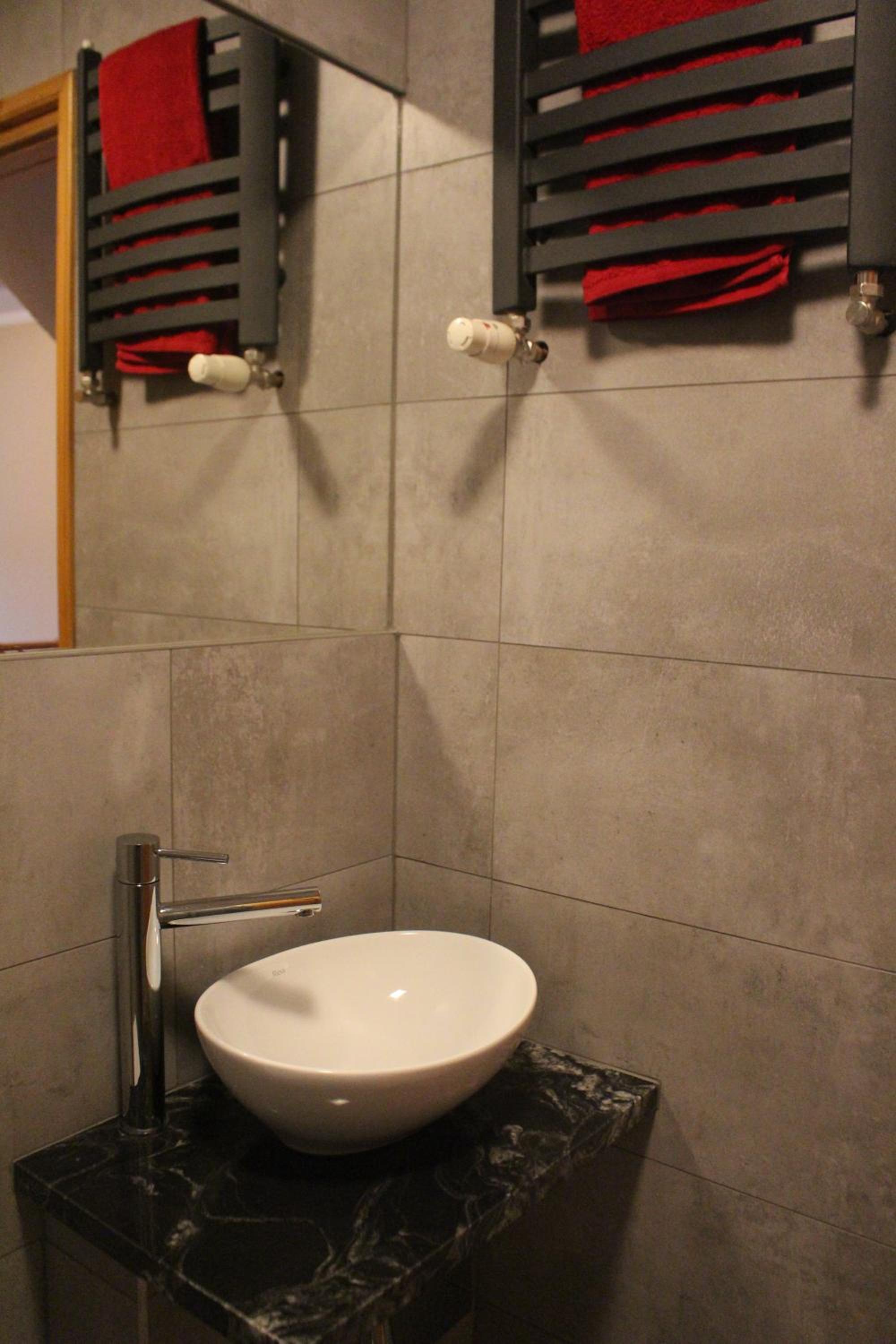Room with Balcony and Private External bathroom - Photo 13