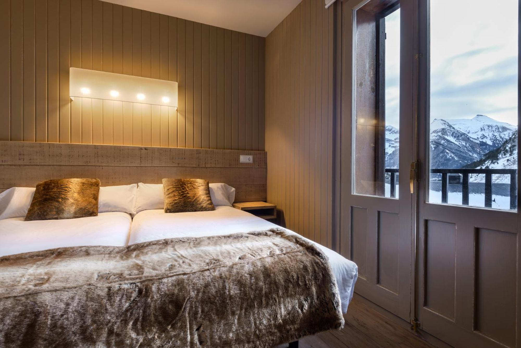 Habitación Doble o Twin de Estilo Montañés con Balcón