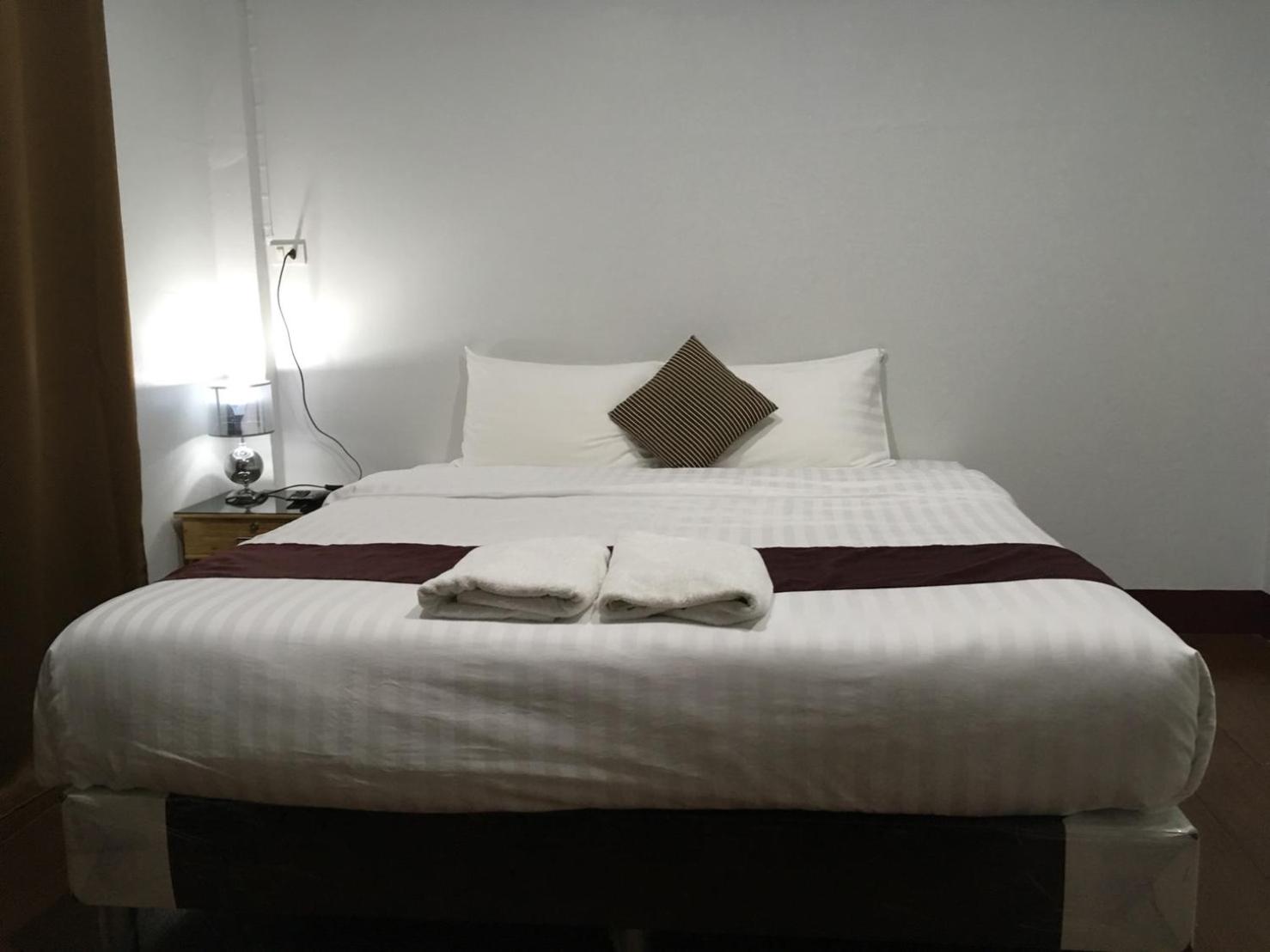 Standard Double Room - Photo 19
