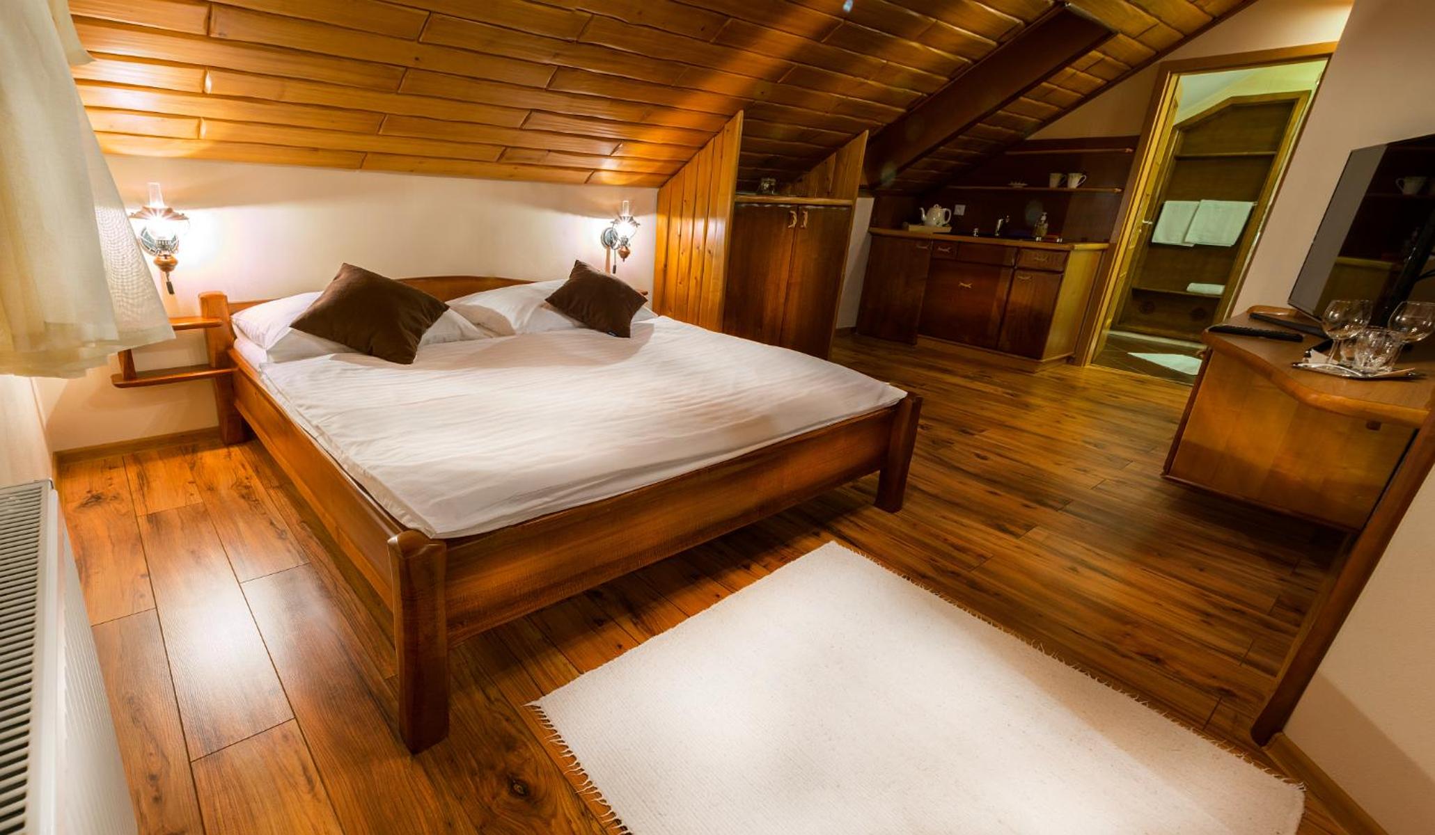 Deluxe Double Room with Balcony photo 1
