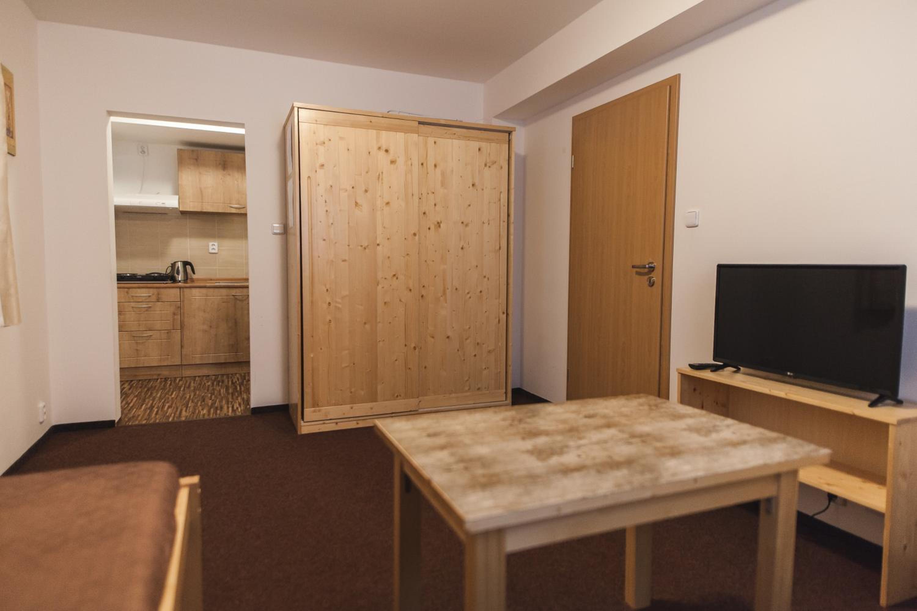 One-Bedroom Suite photo 3