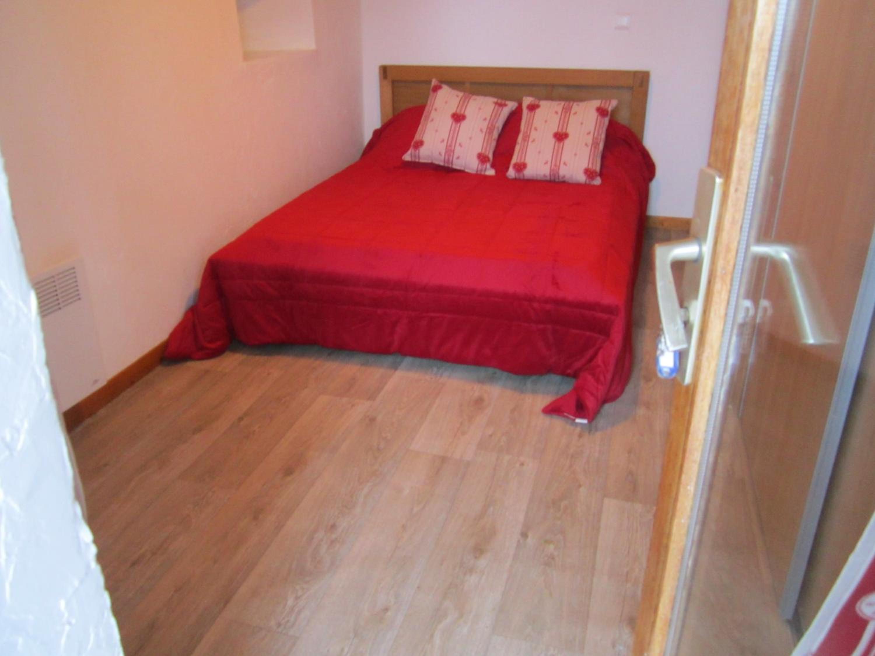 Apartment with Terrace photo 3