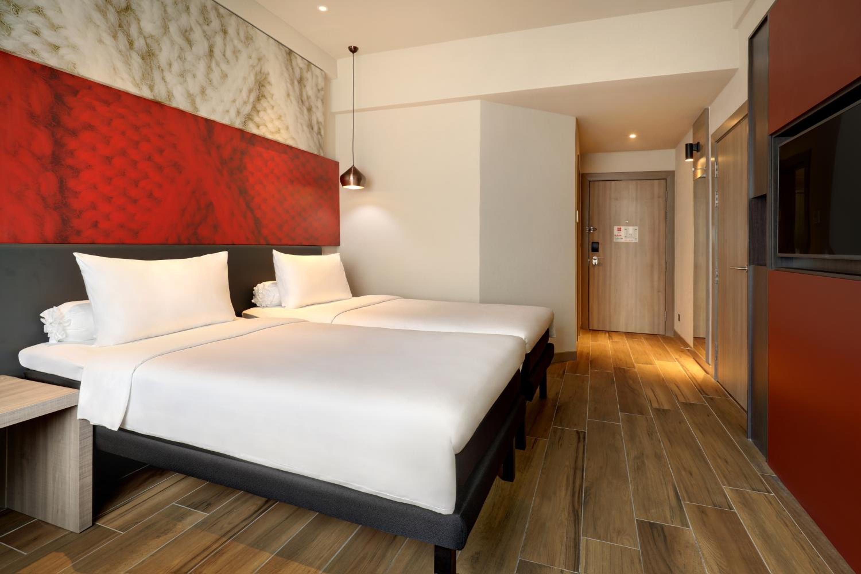 Standard Twin Room photo 1