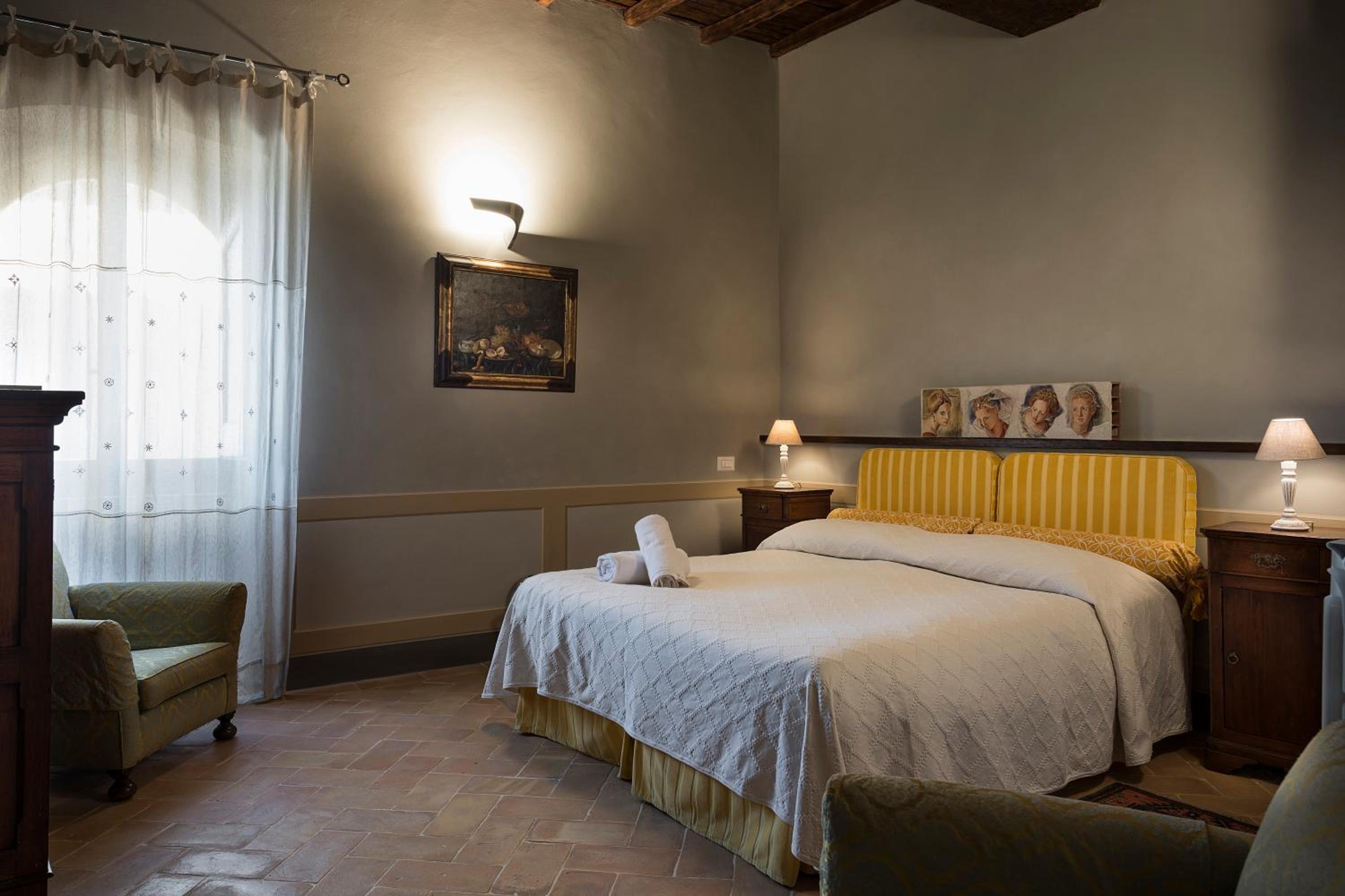 Deluxe Double or Twin Room (medieval castle) photo 1