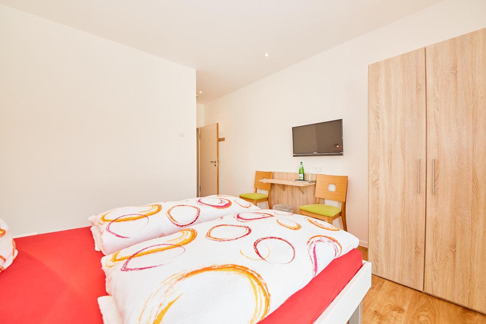 Small Double Room photo 1