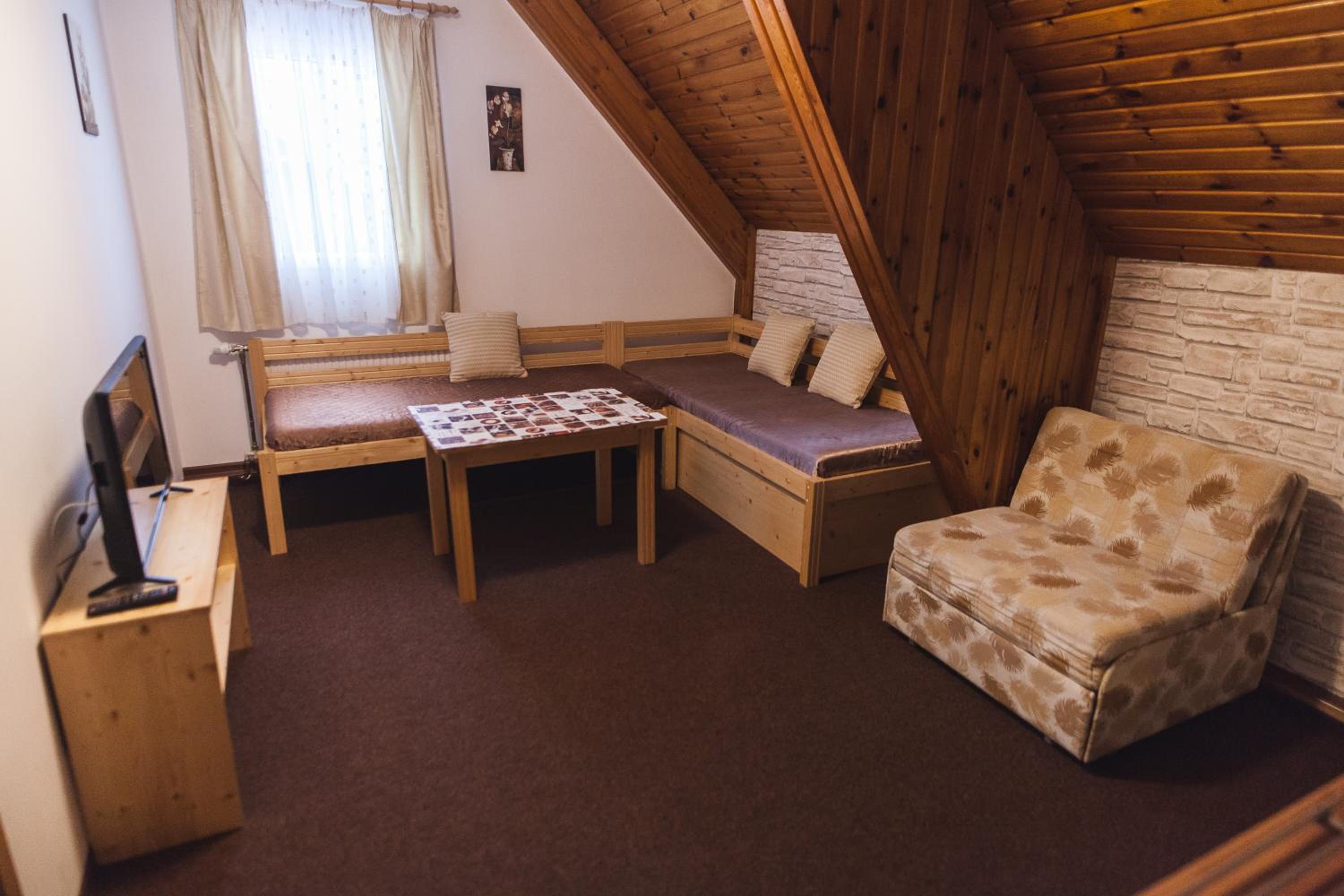 One-Bedroom Suite photo 1