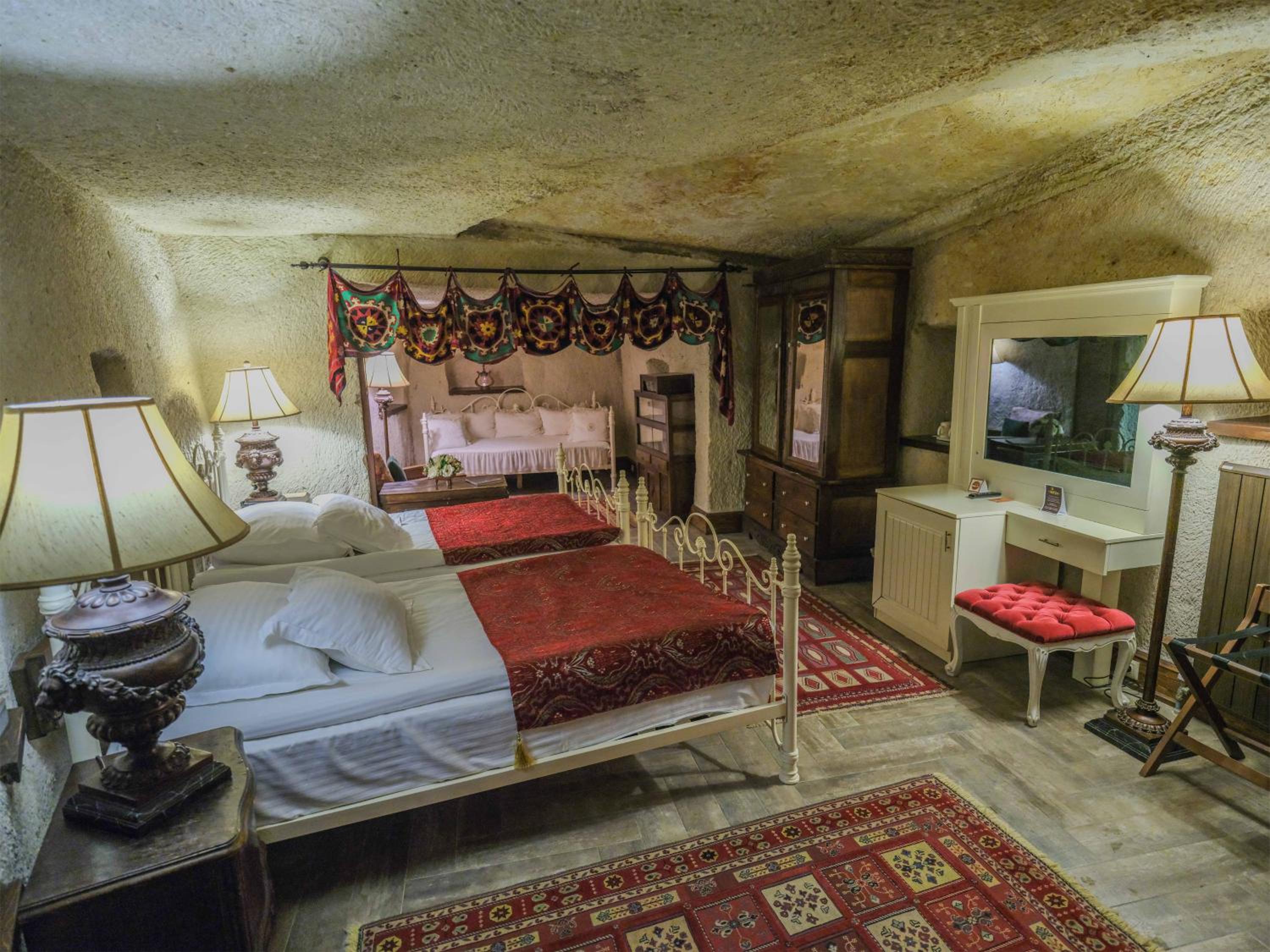 Queen Suite