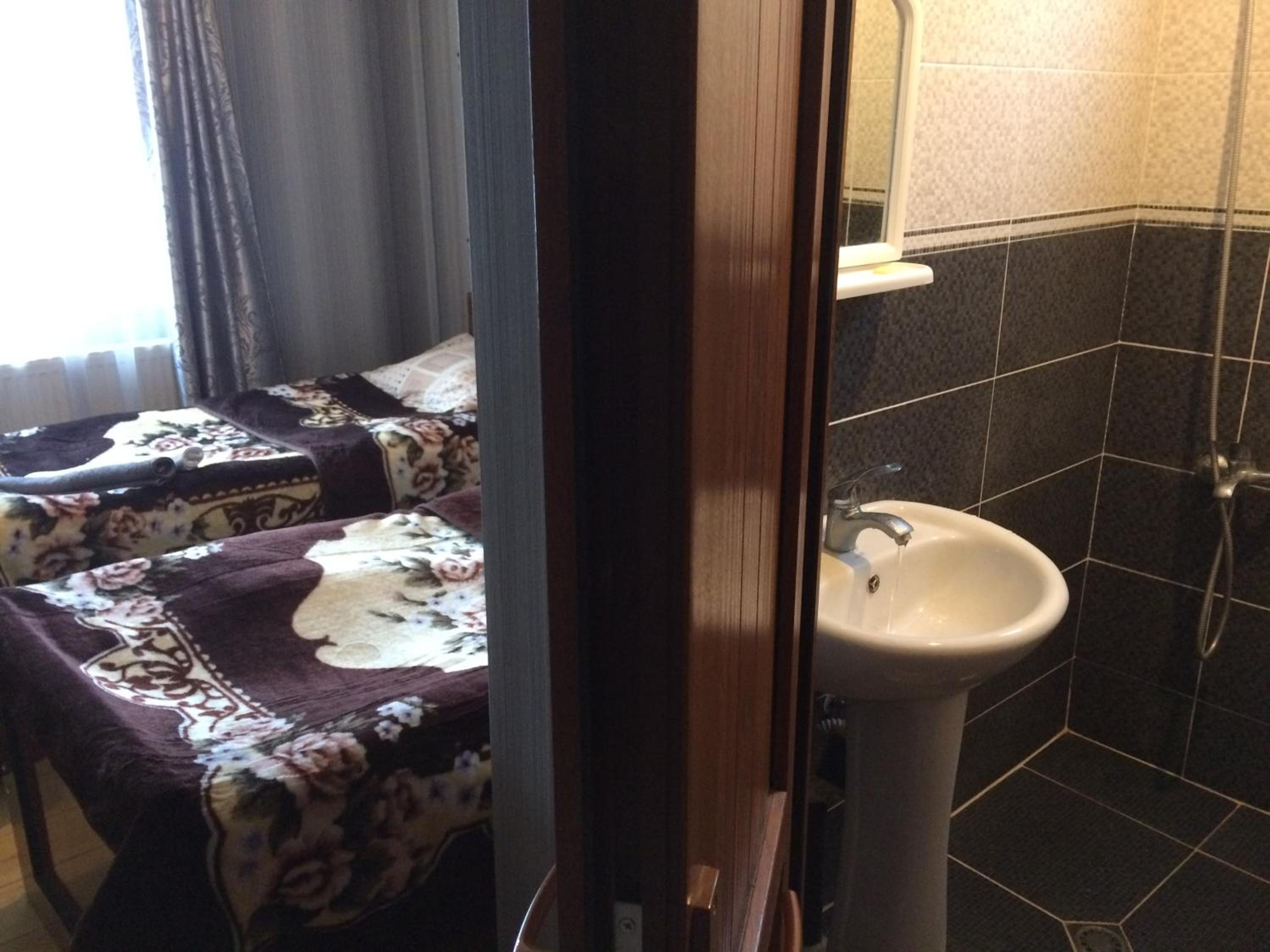 Twin Room with Bathroom