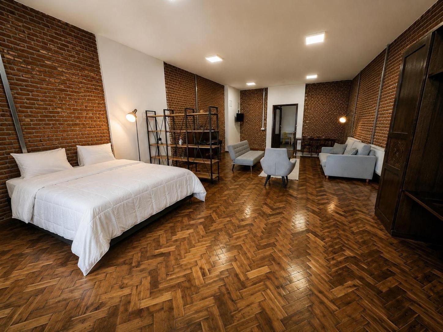 Suite Apartment