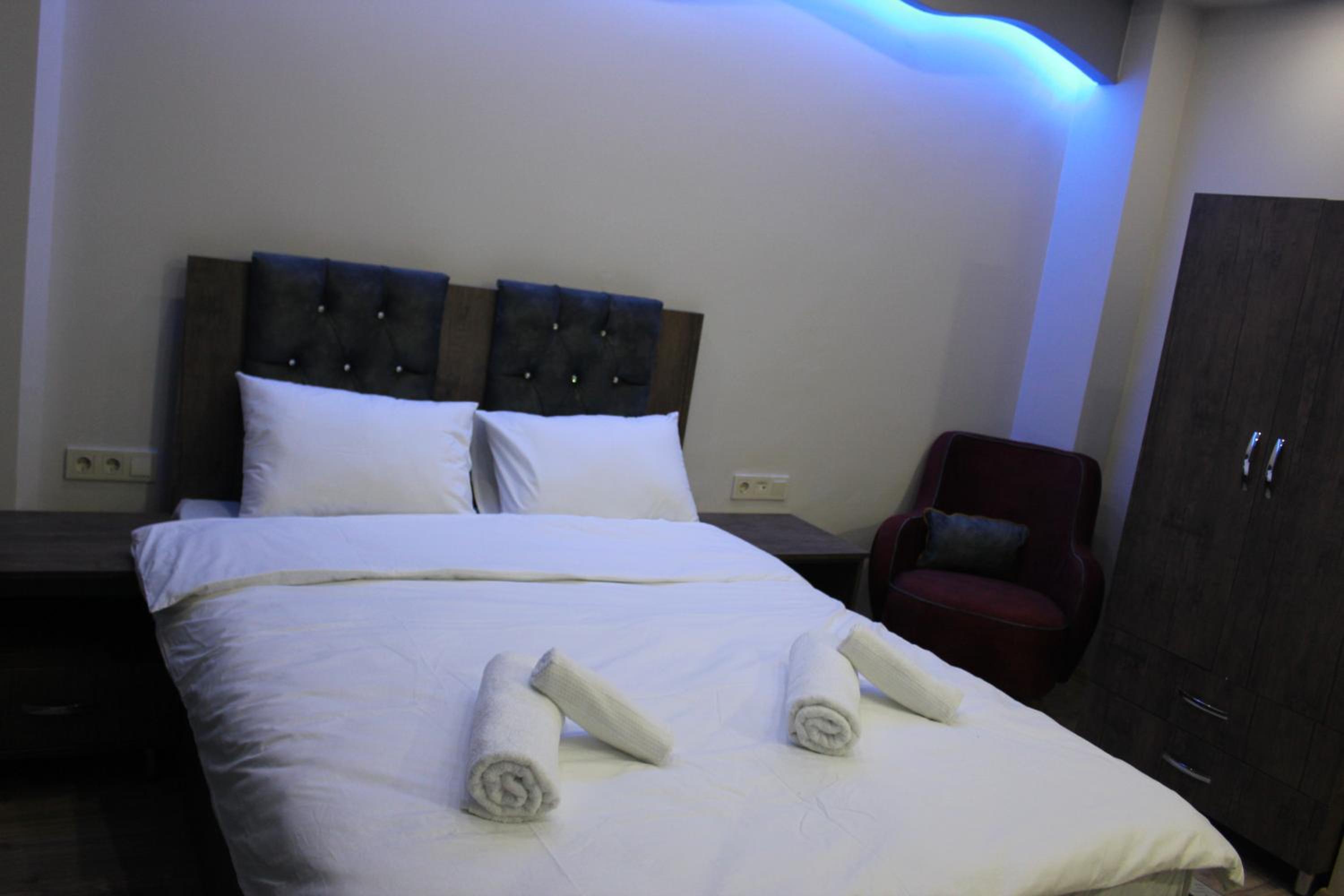 Deluxe Double or Twin Room photo 2