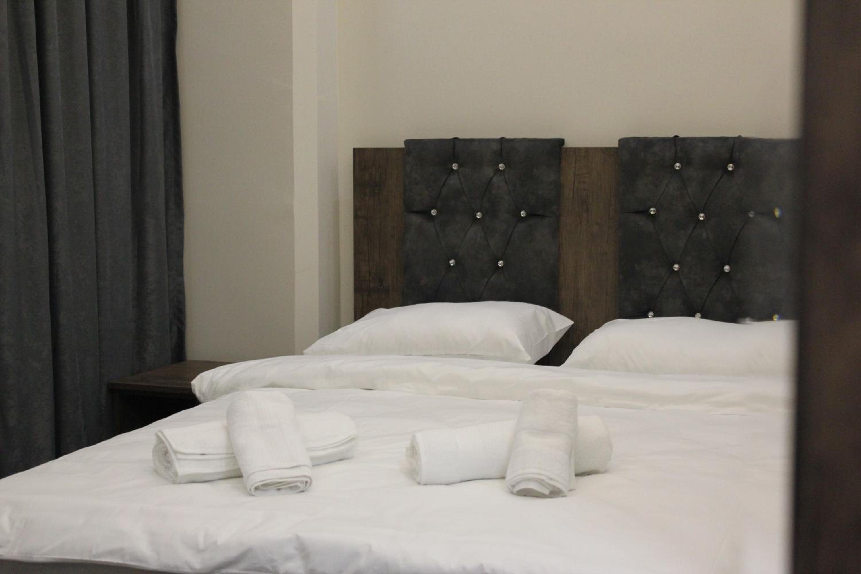 Deluxe Double or Twin Room photo 3