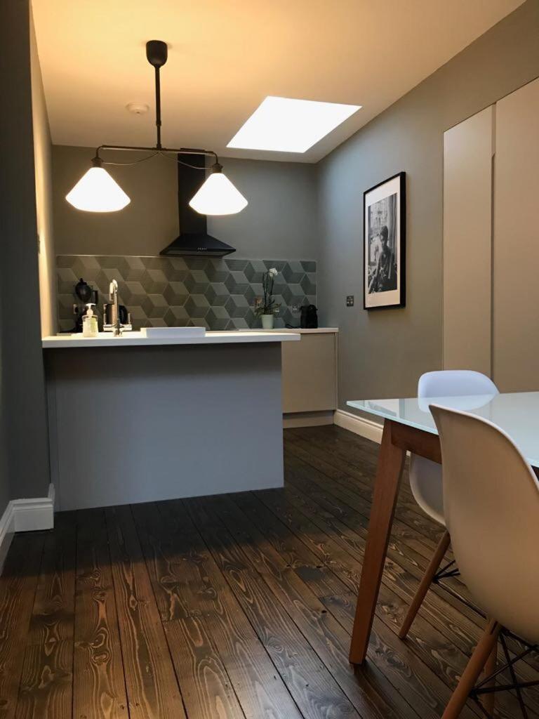 Two-Bedroom Apartment - Photo 2