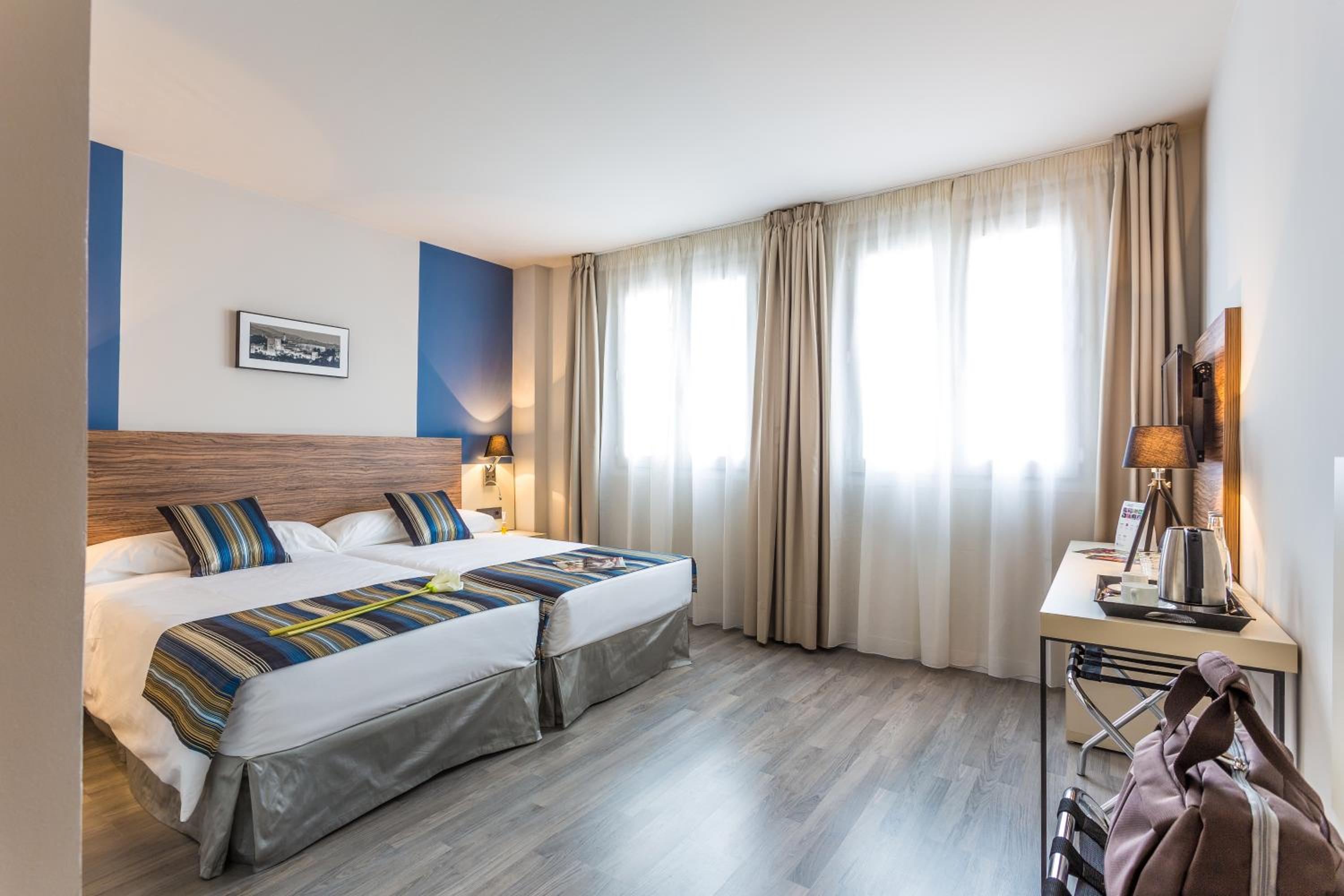 Habitación triple (2 adultos + 1 niño)