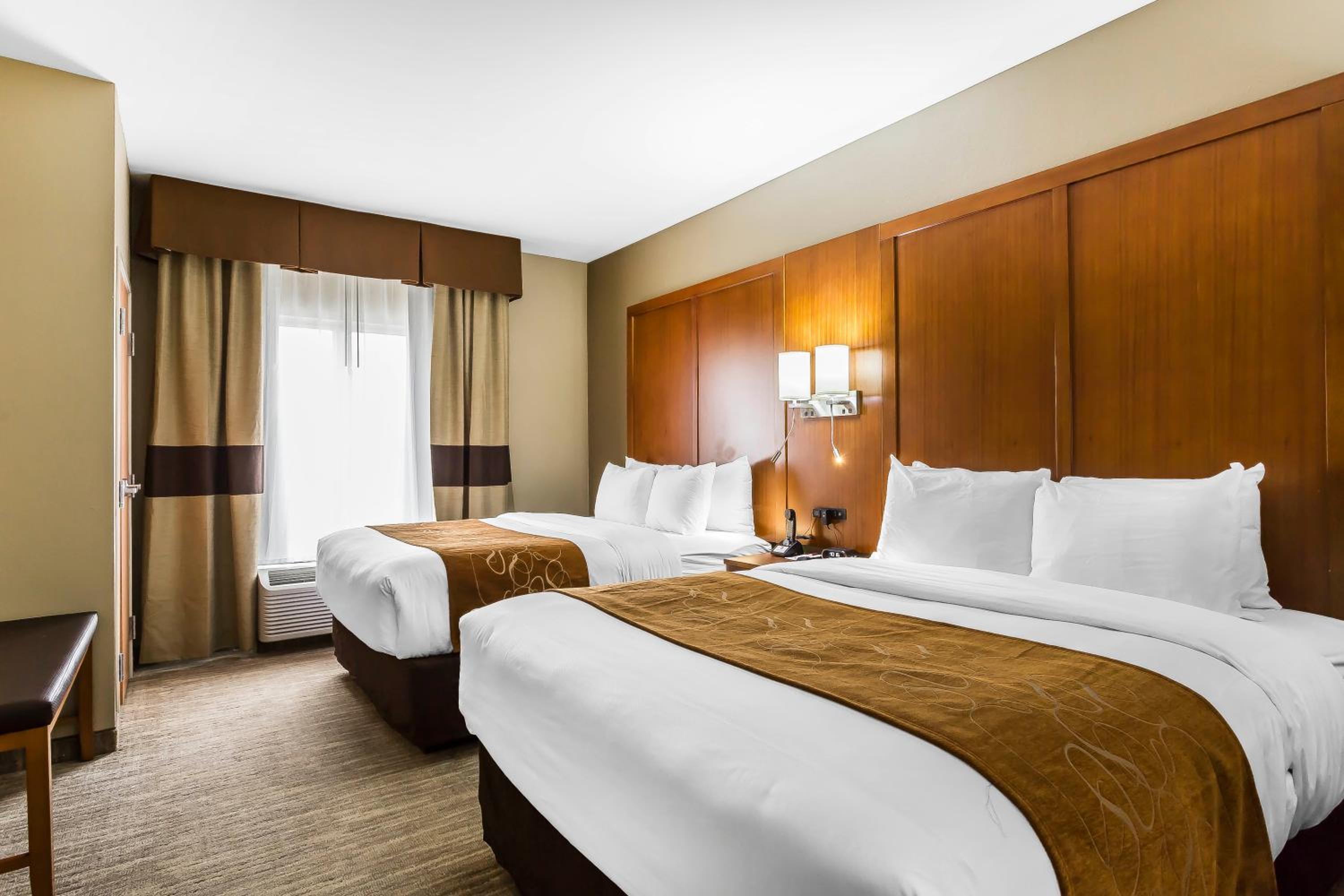 Suite with Two Queen Beds - Accessible/Non-Smoking