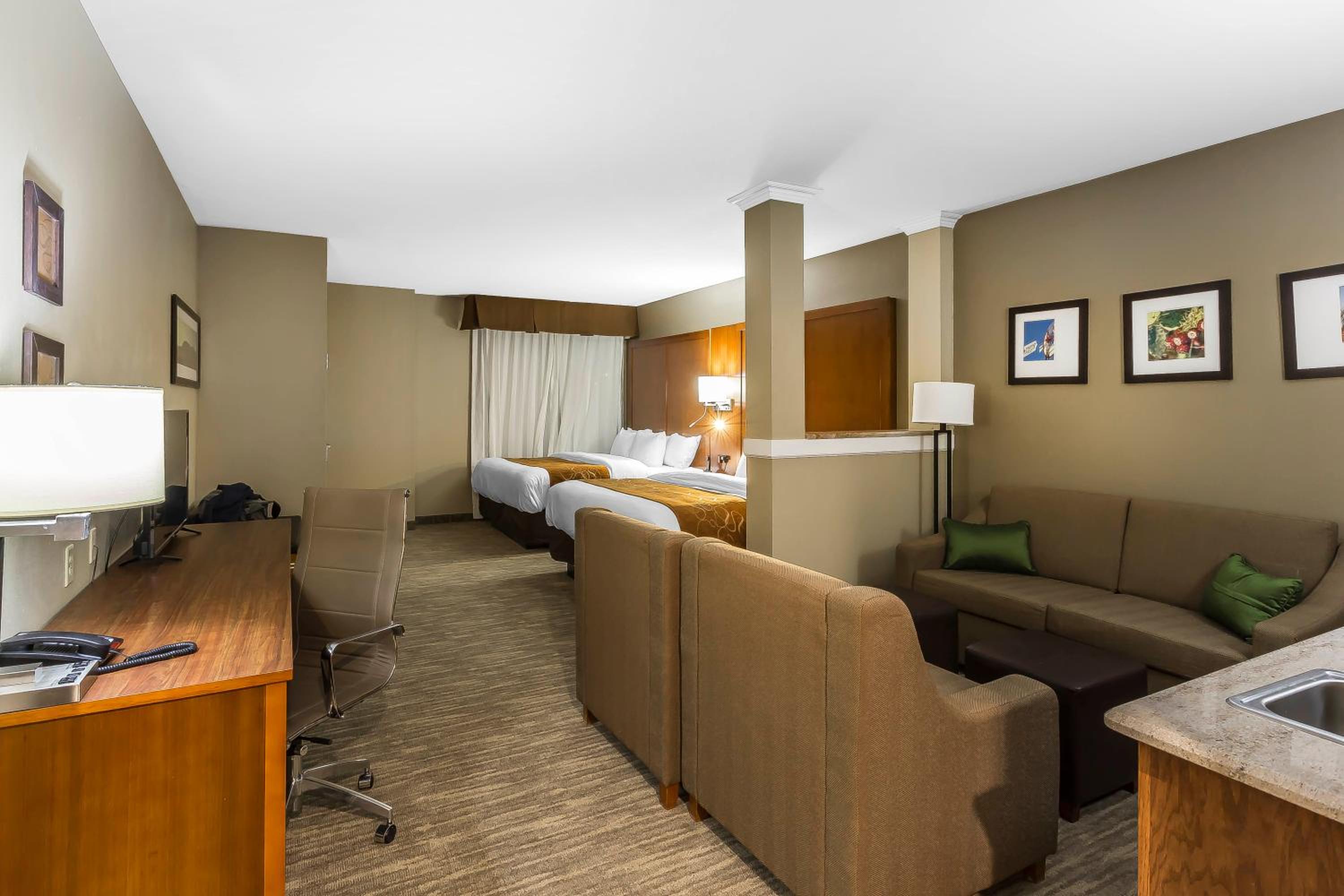 Suite with Two King Beds - Accessible/Non-Smoking
