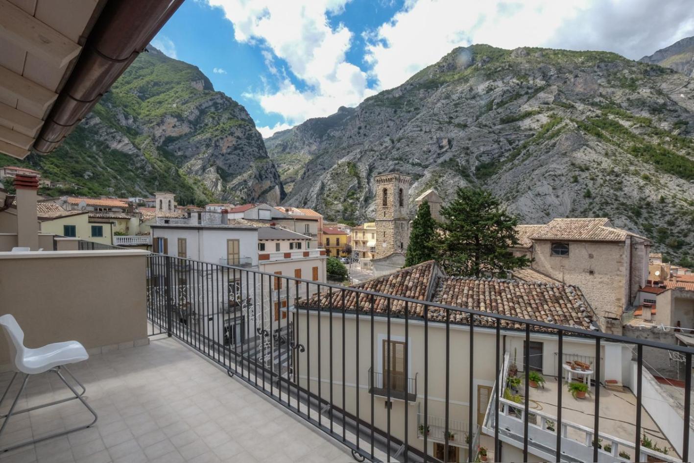 Double Room with Terrace - Photo 3
