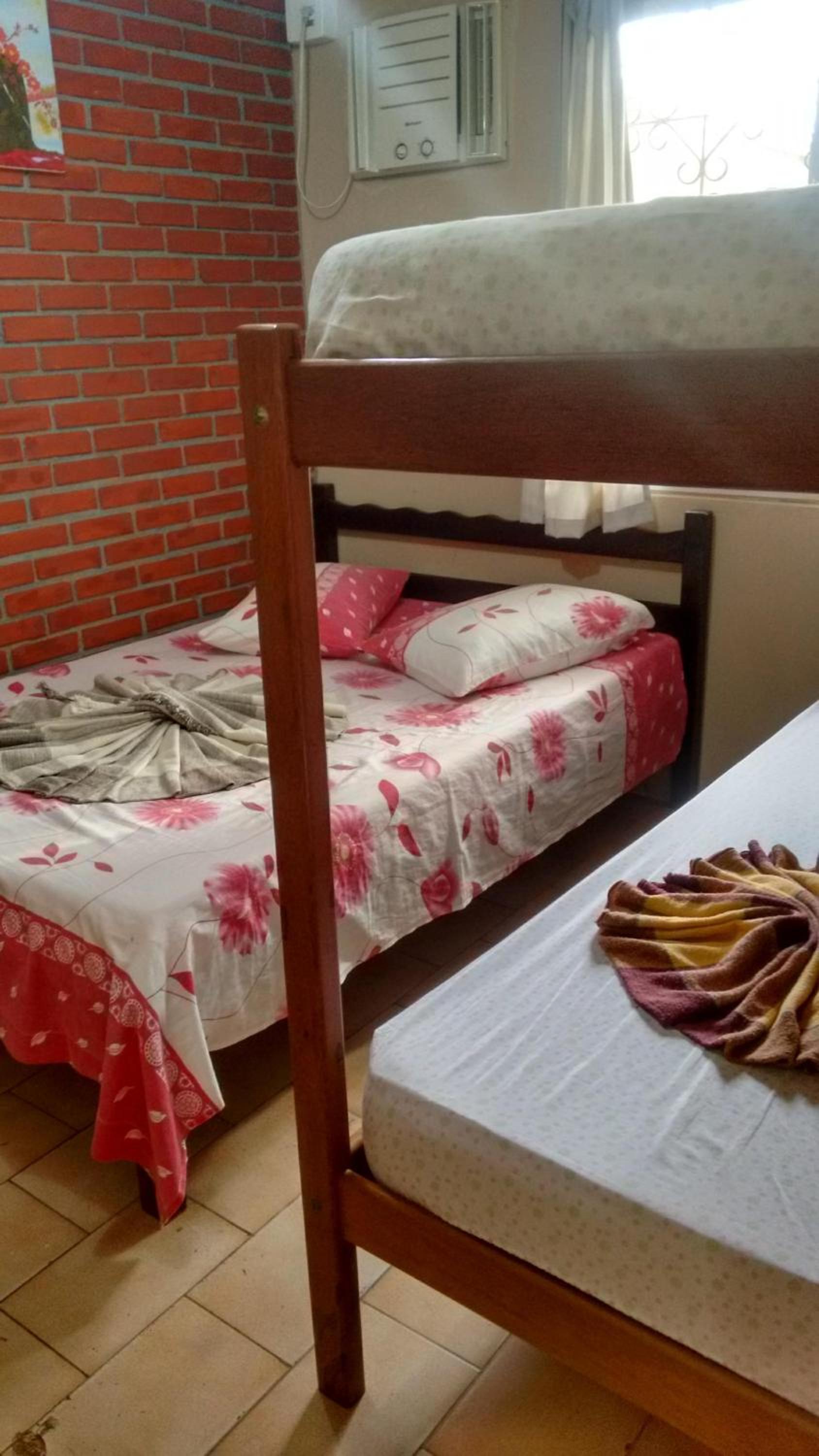 Quadruple Room with Private Bathroom photo 2