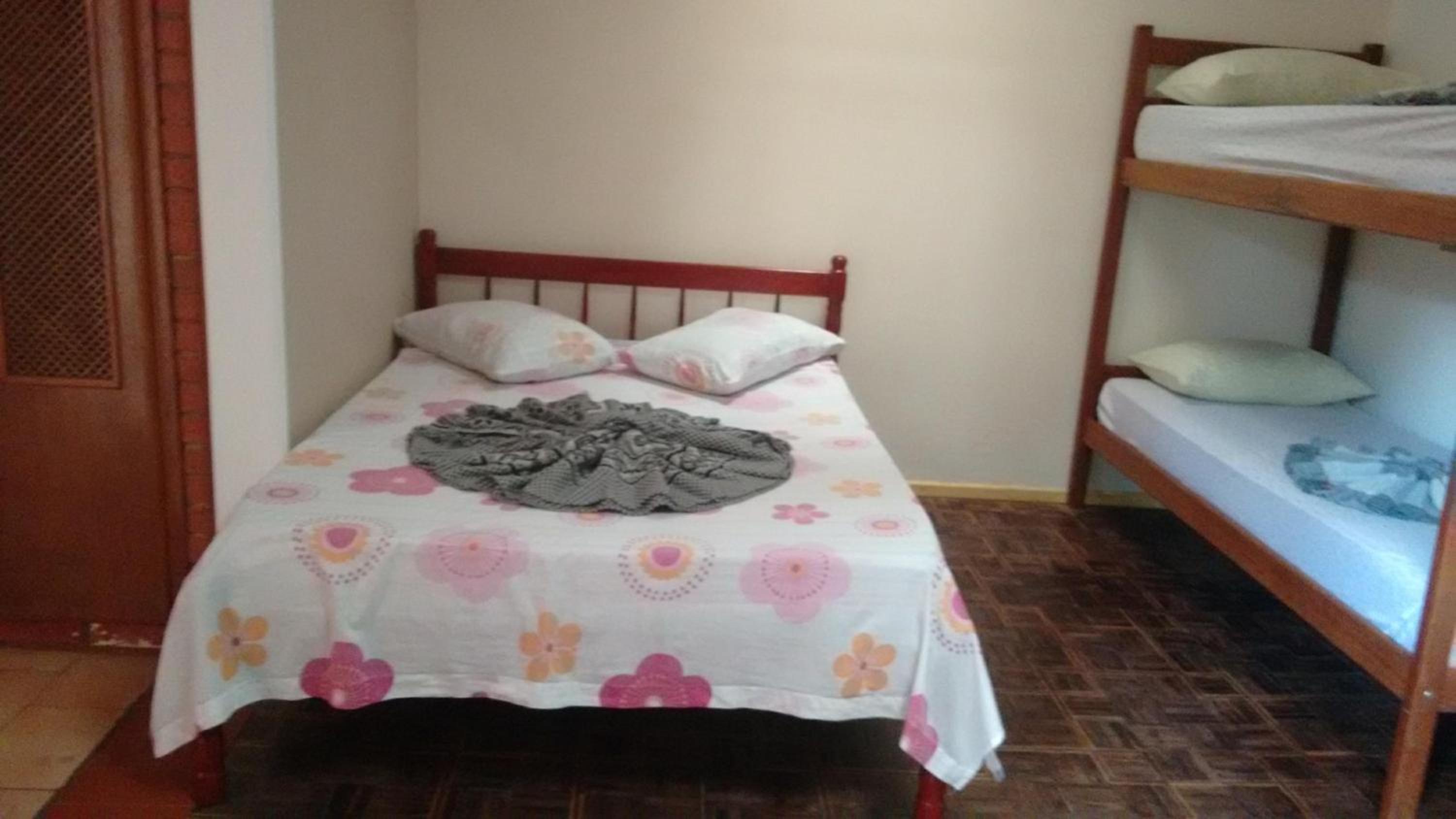 Quadruple Room with Private Bathroom photo 1