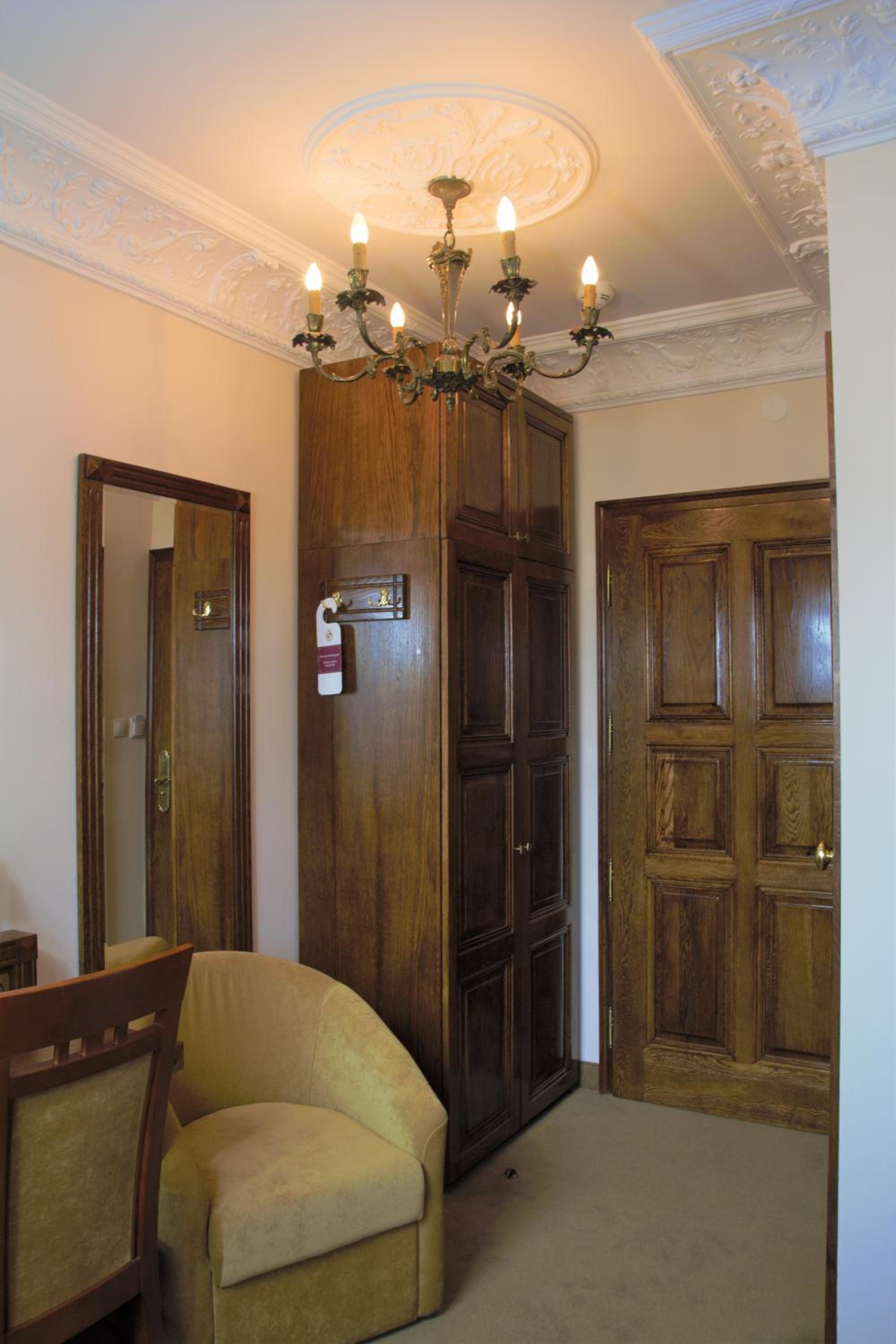 Deluxe Single Room
