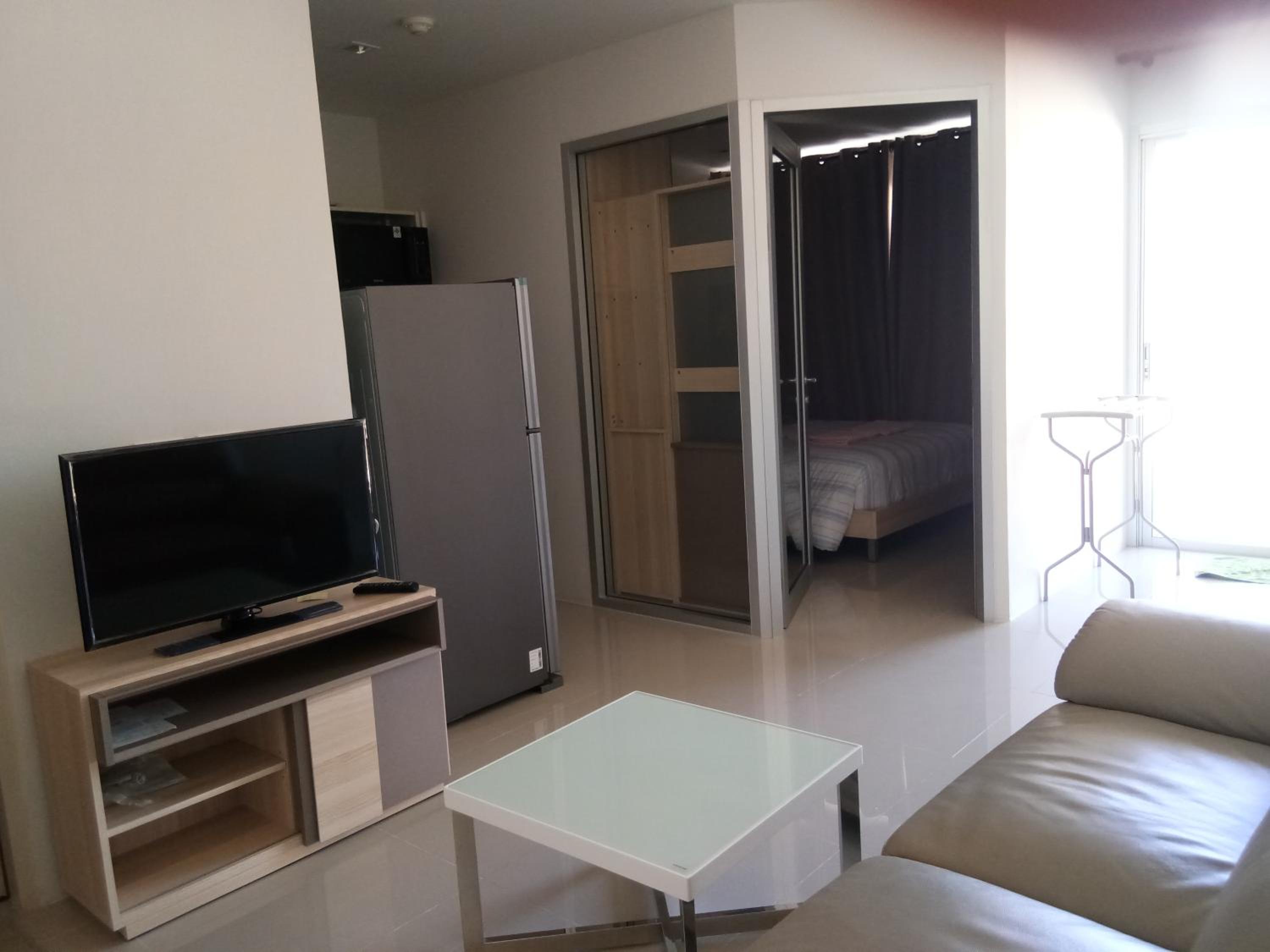 Apartment with Garden View - Photo 5