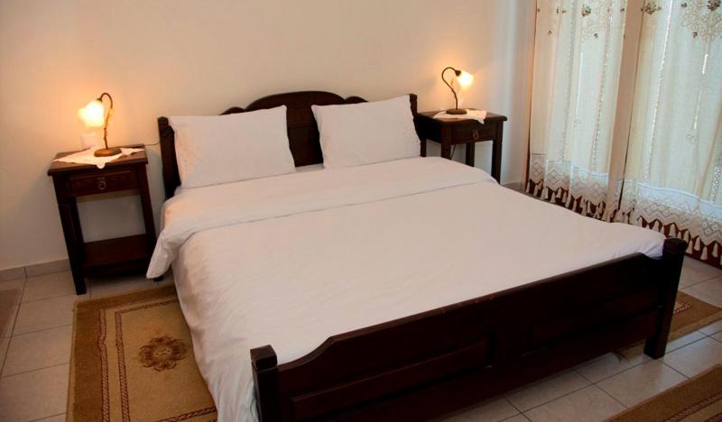 Double Room with Lake View photo 3