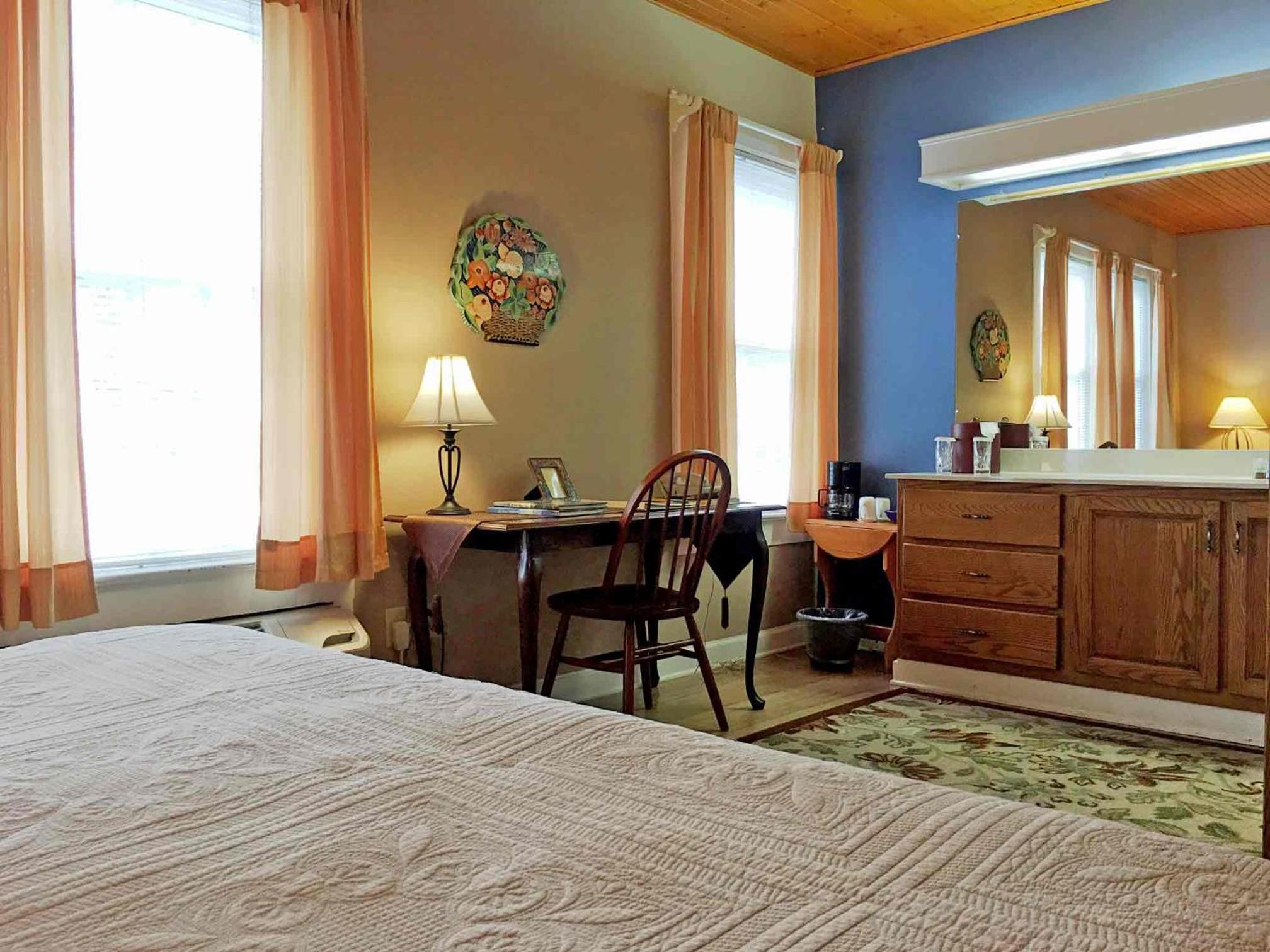 Lodge Room - Photo 10