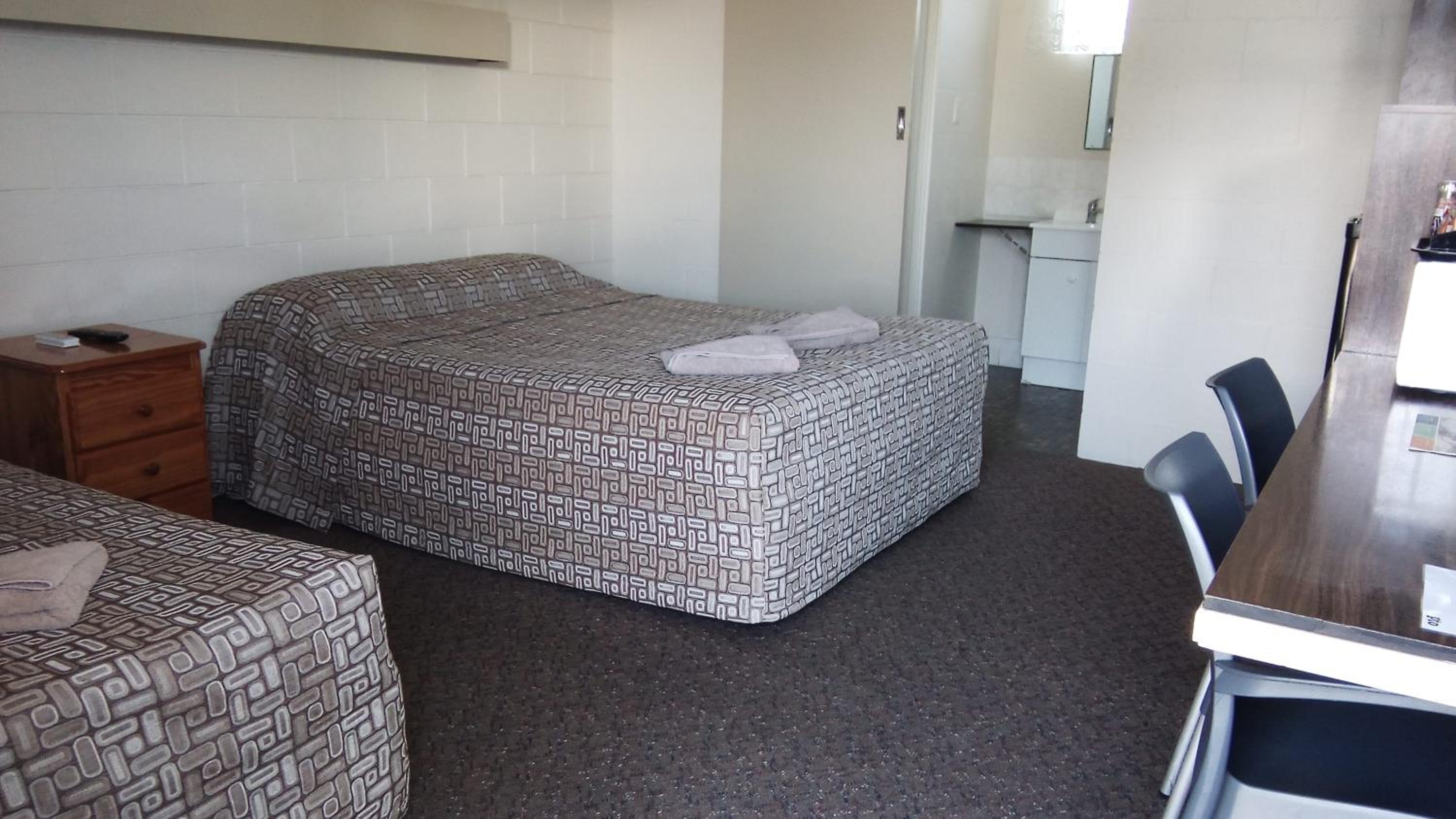 Standard Triple Room photo 3