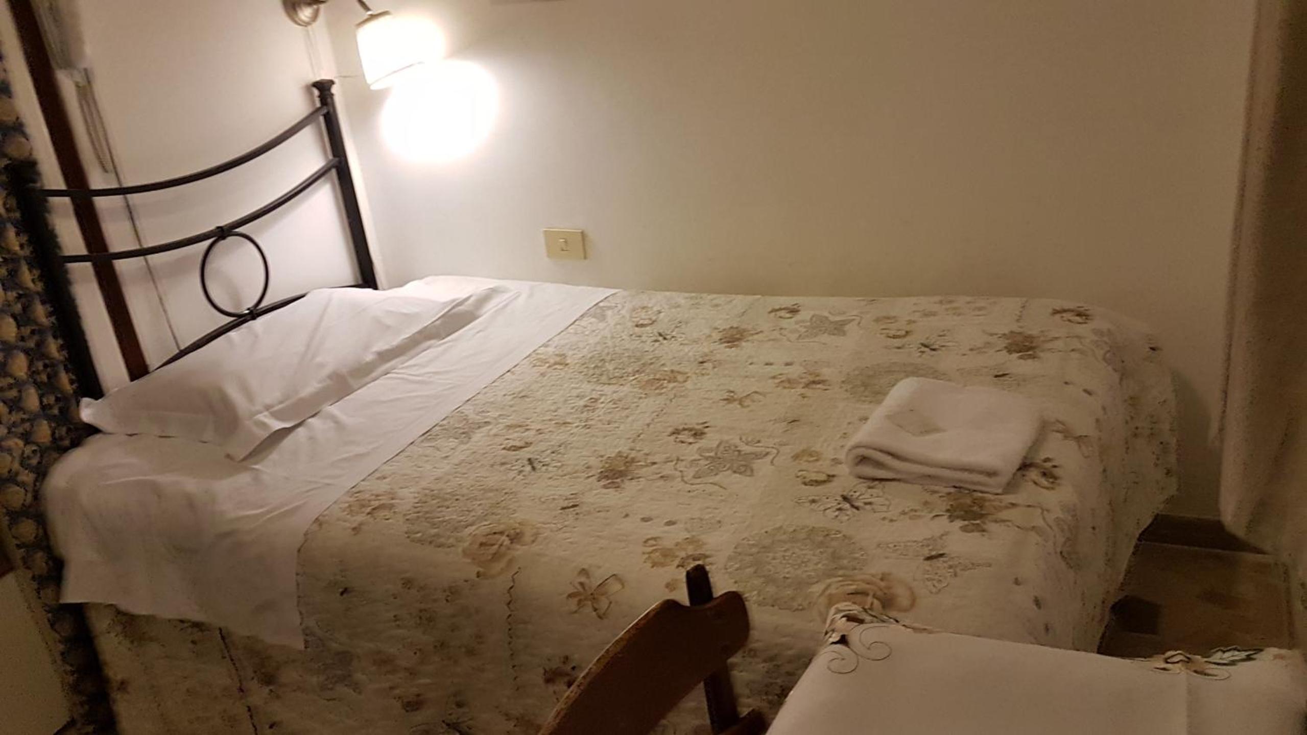 Standard Double Or Twin Room photo 2
