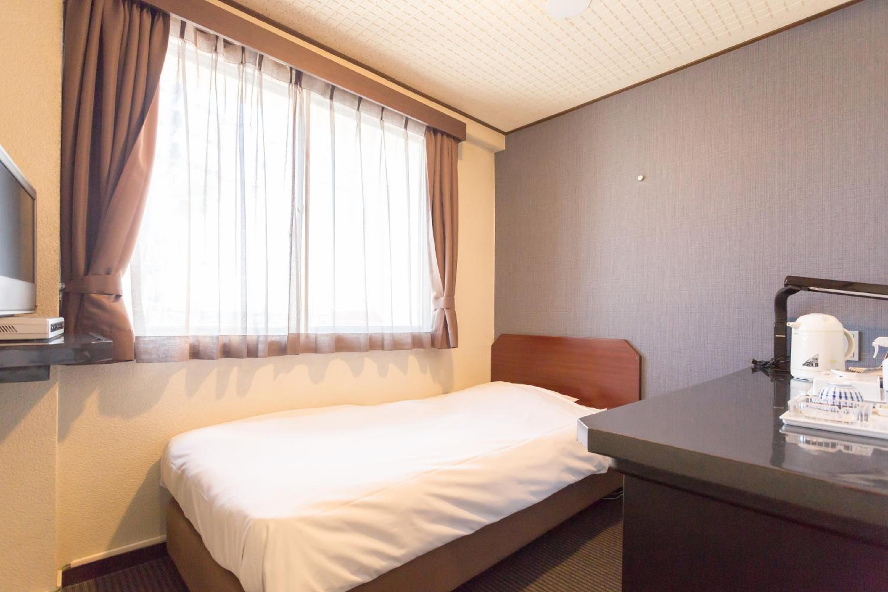 Economy Single Room - Smoking photo 1