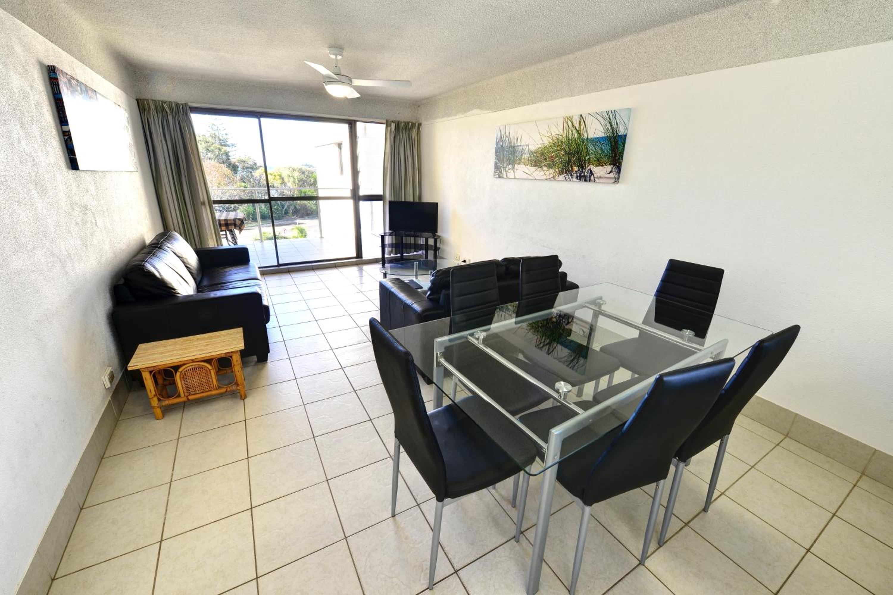 Three-Bedroom Apartment photo 1