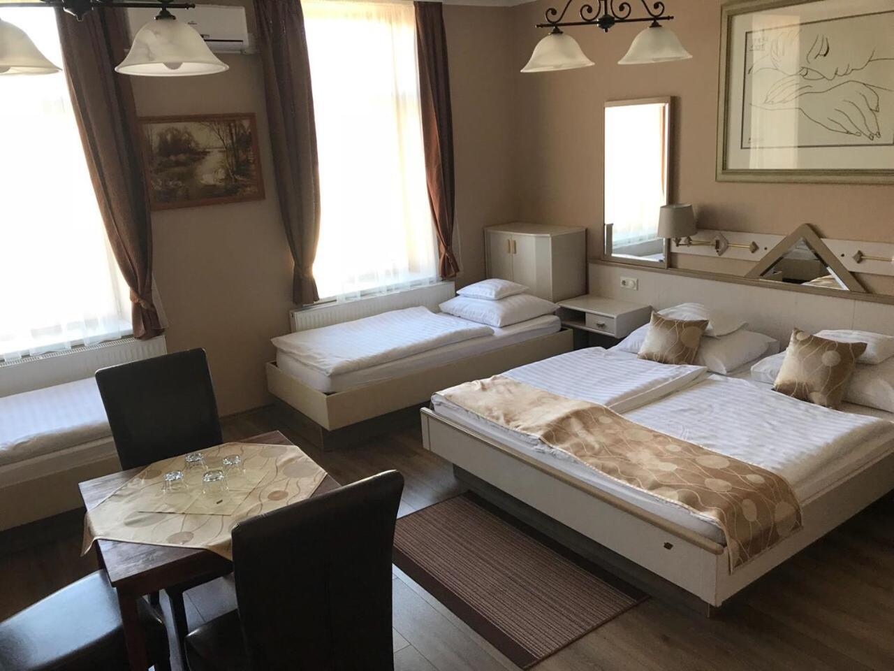 Family Room with Bathroom photo 2