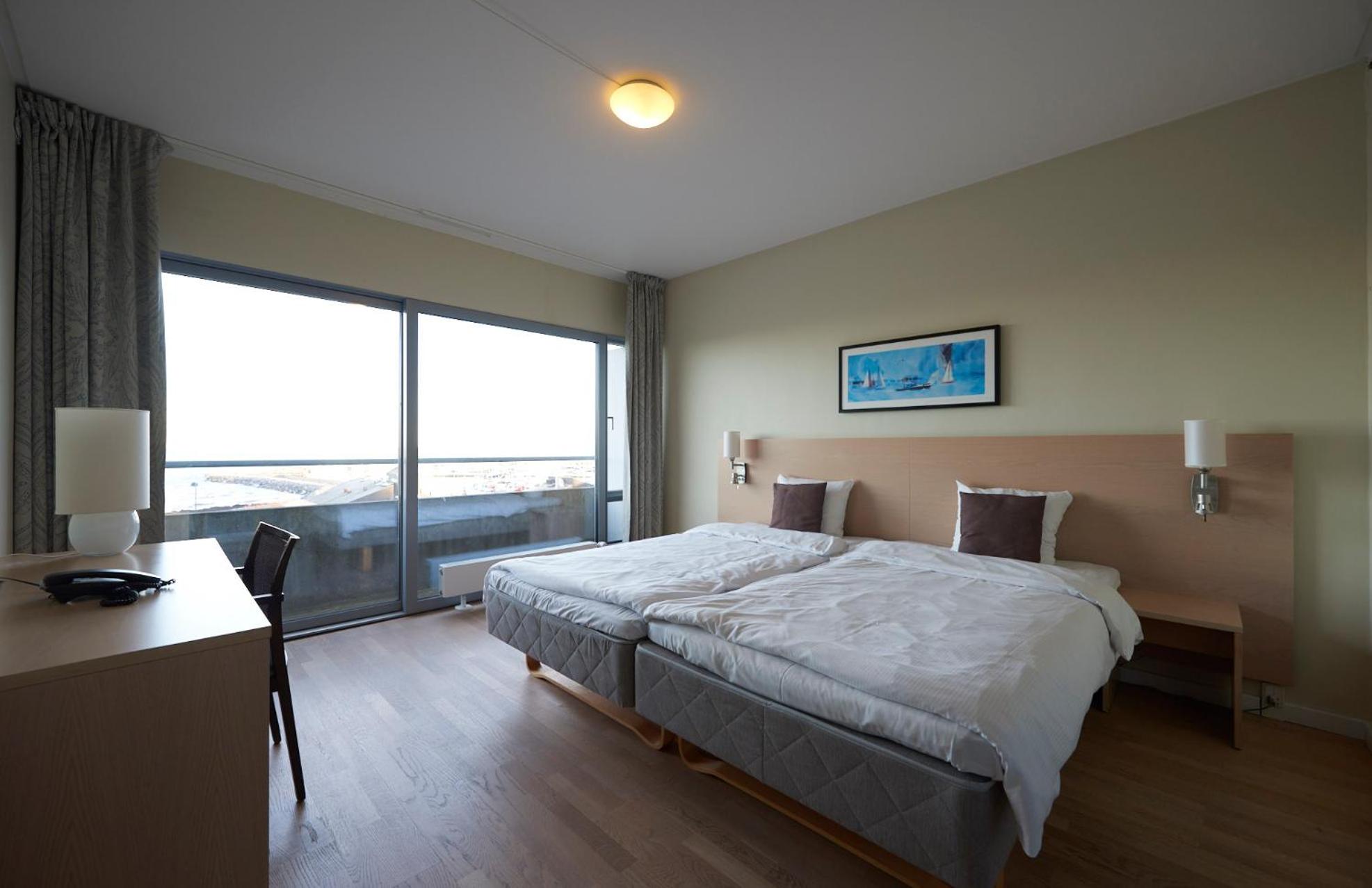 Standard Twin Room - Photo 9