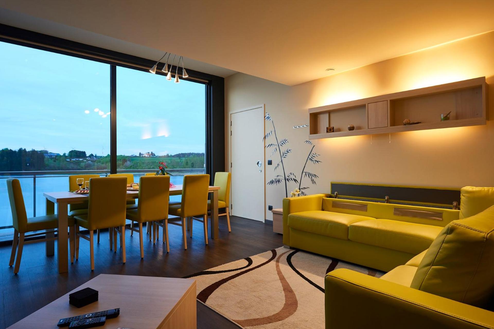 Apartment with Lake View photo 2