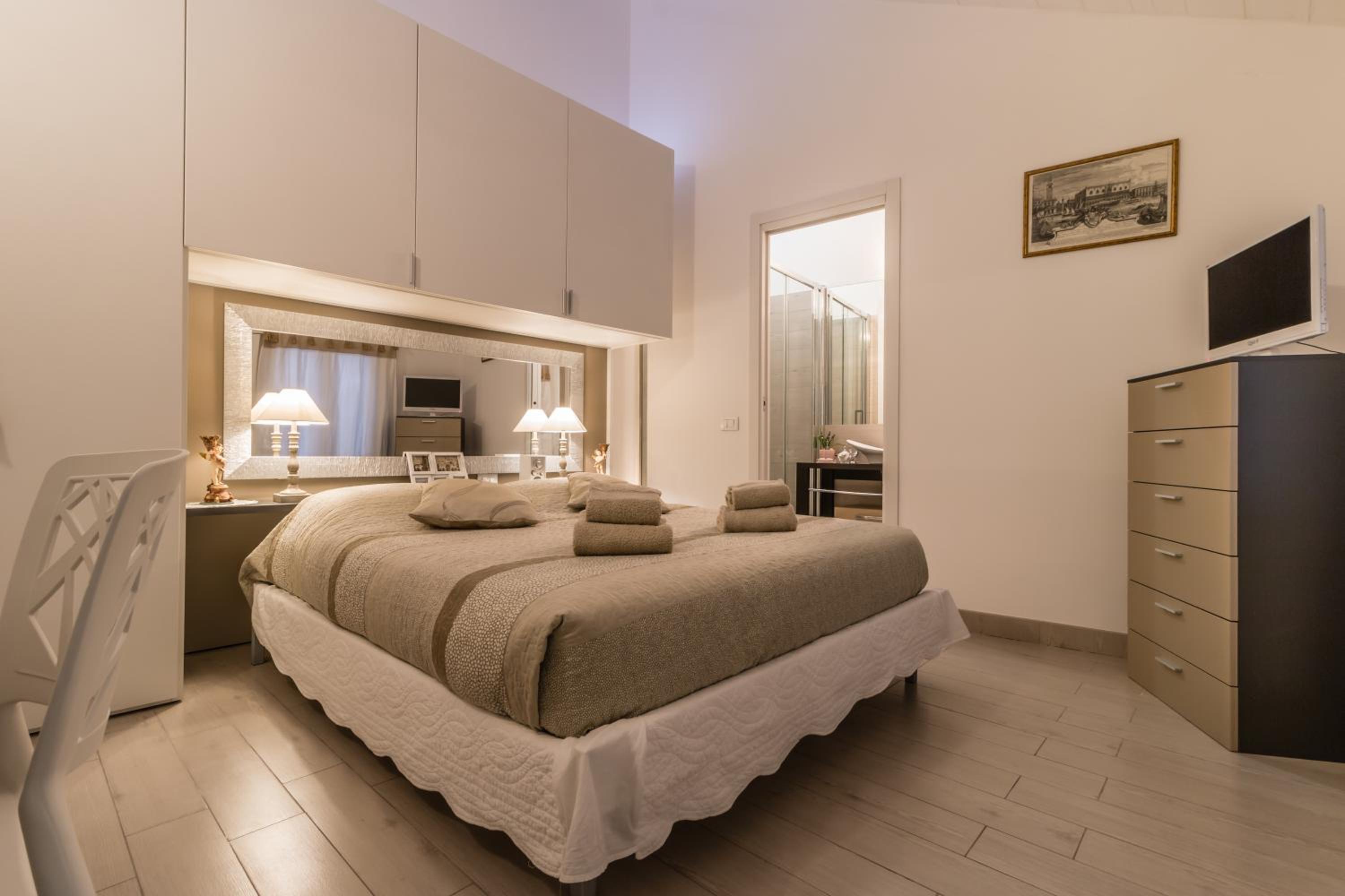 Apartment - Ground Floor photo 1