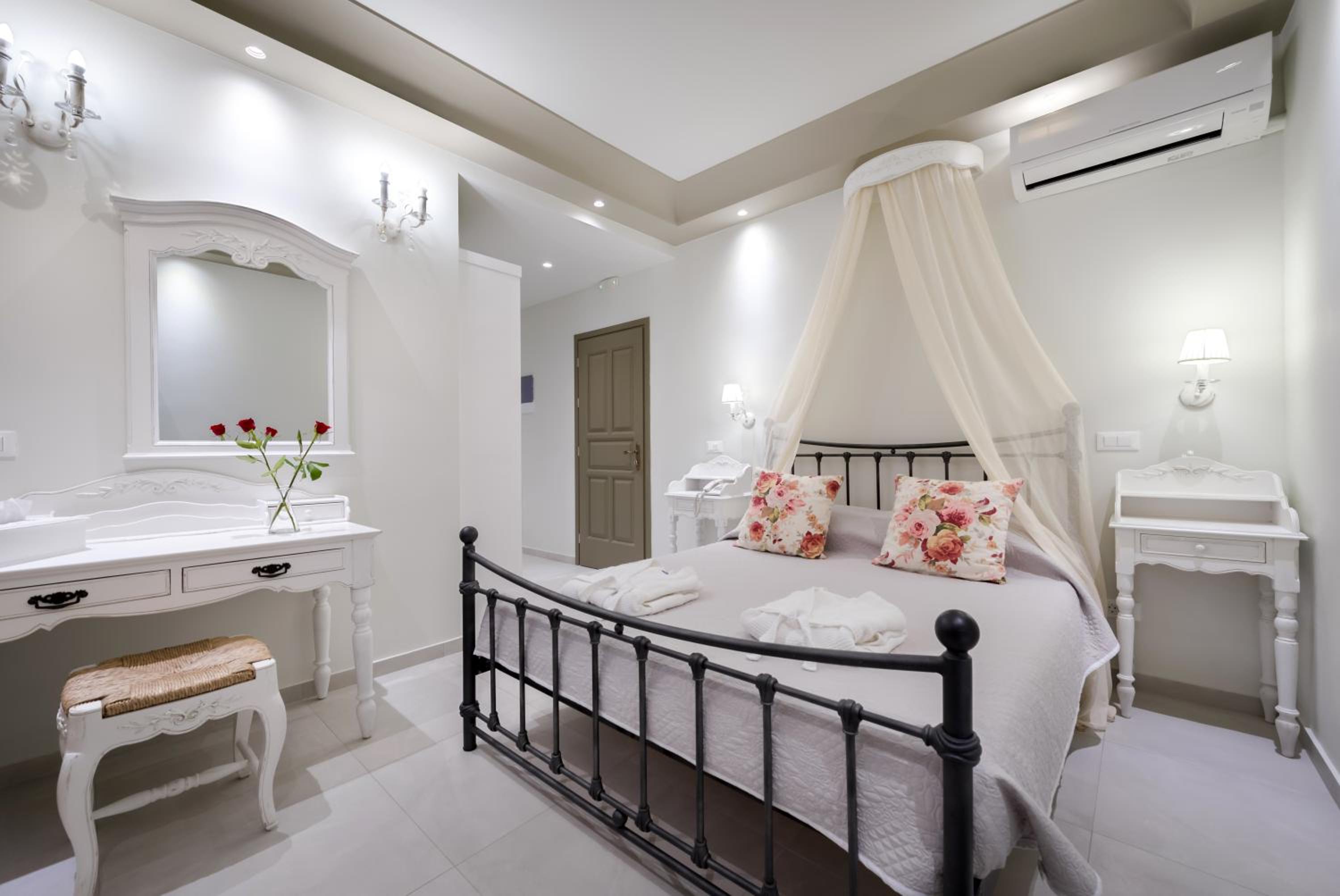 Deluxe Suite photo 1