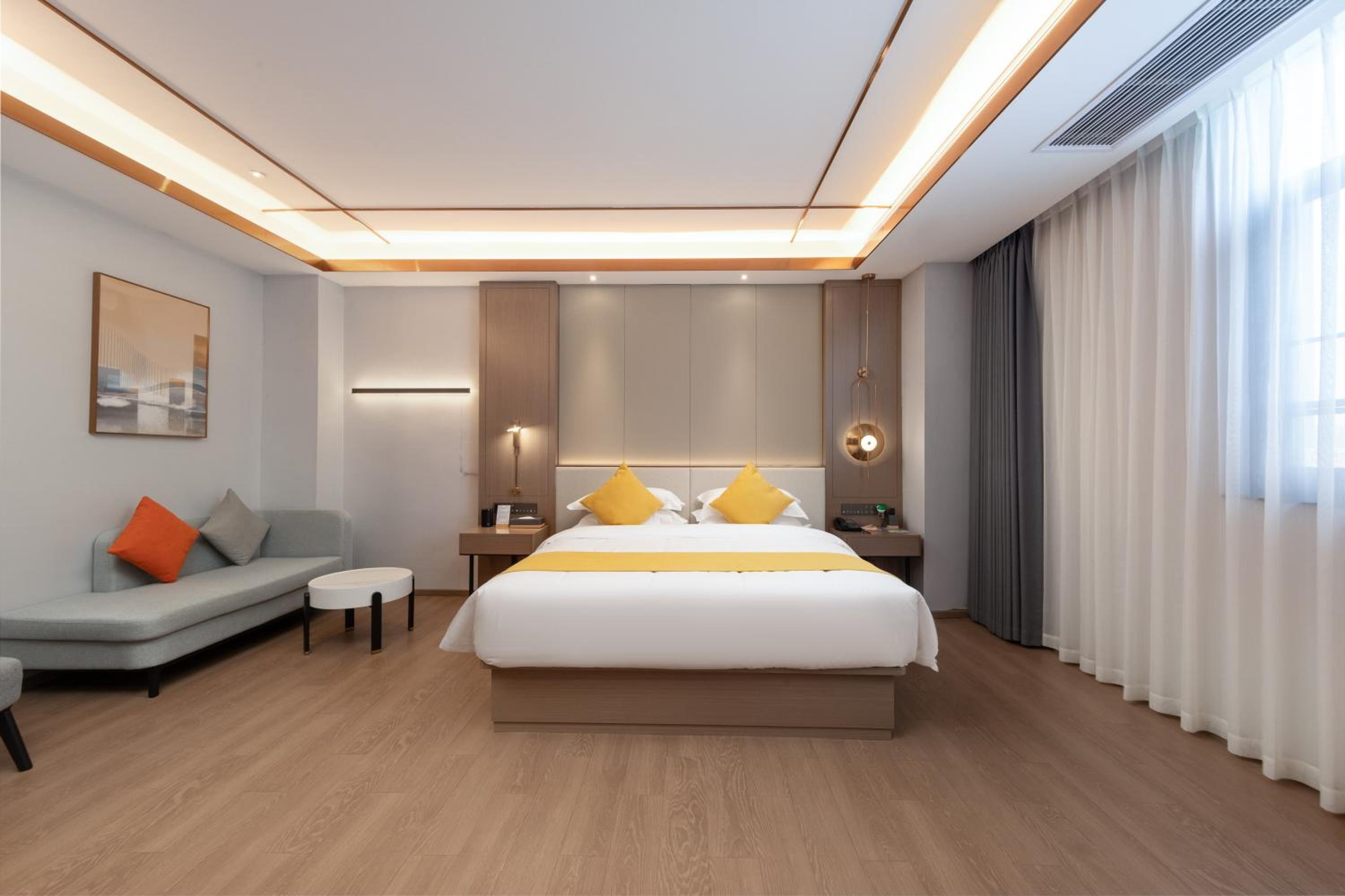 Queen Room