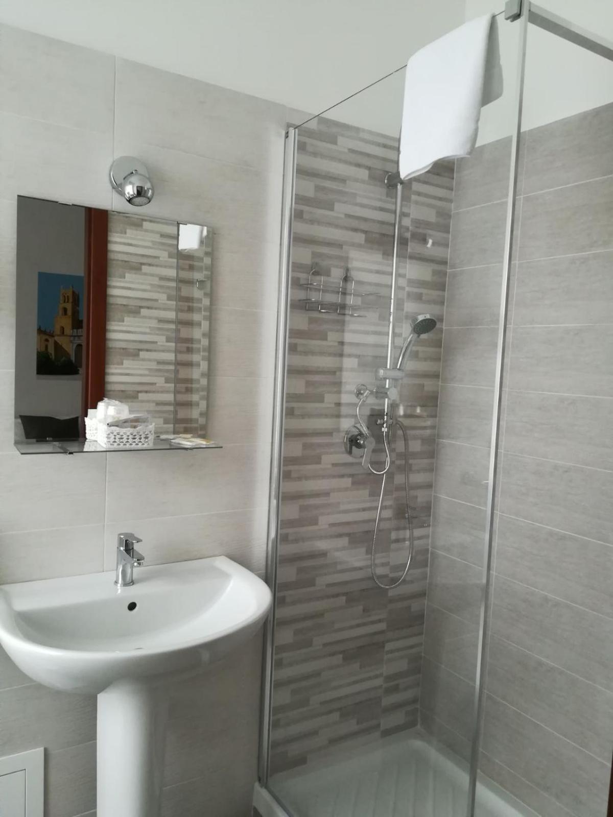 Superior Double Room - Photo 7
