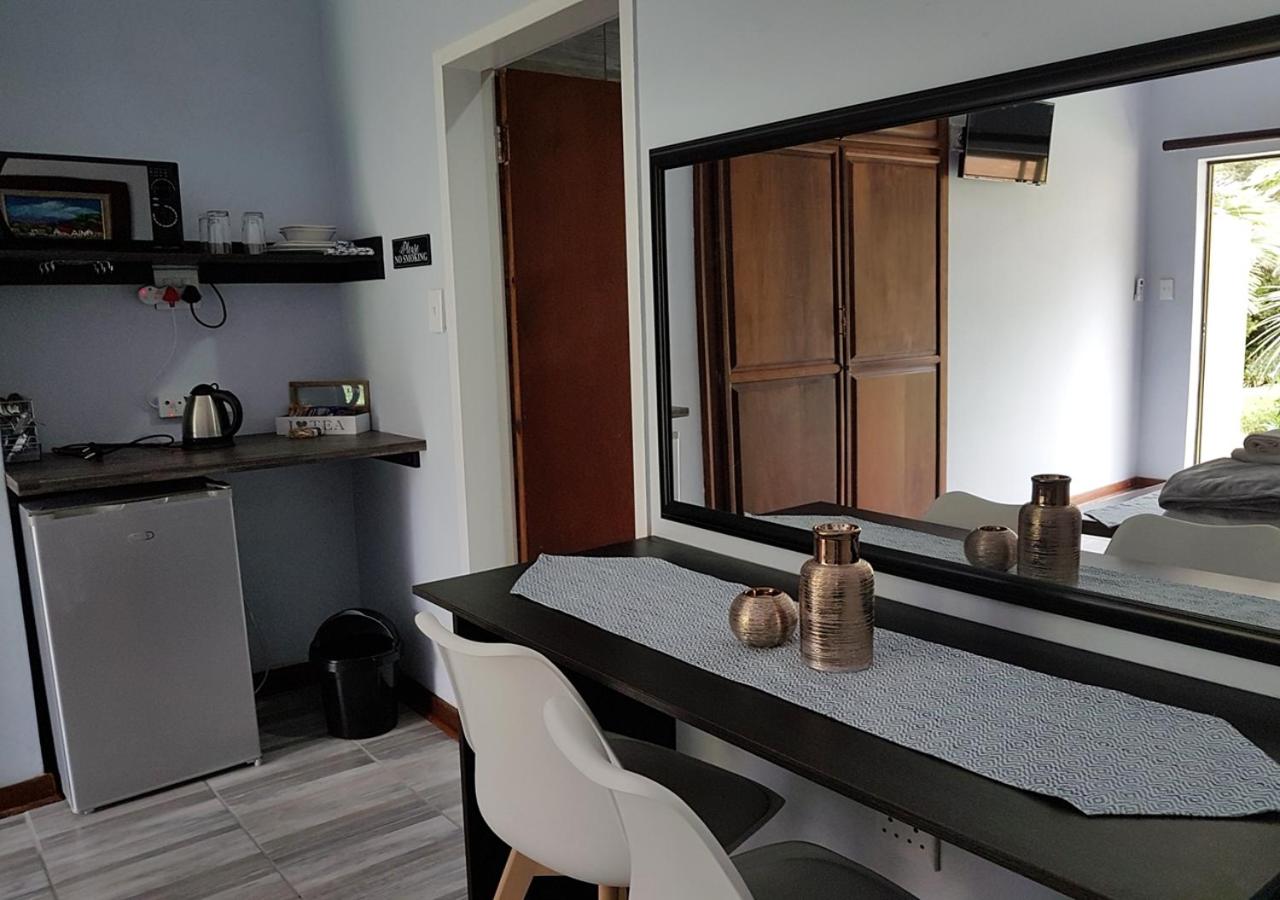 Deluxe Double or Twin Room - Photo 2