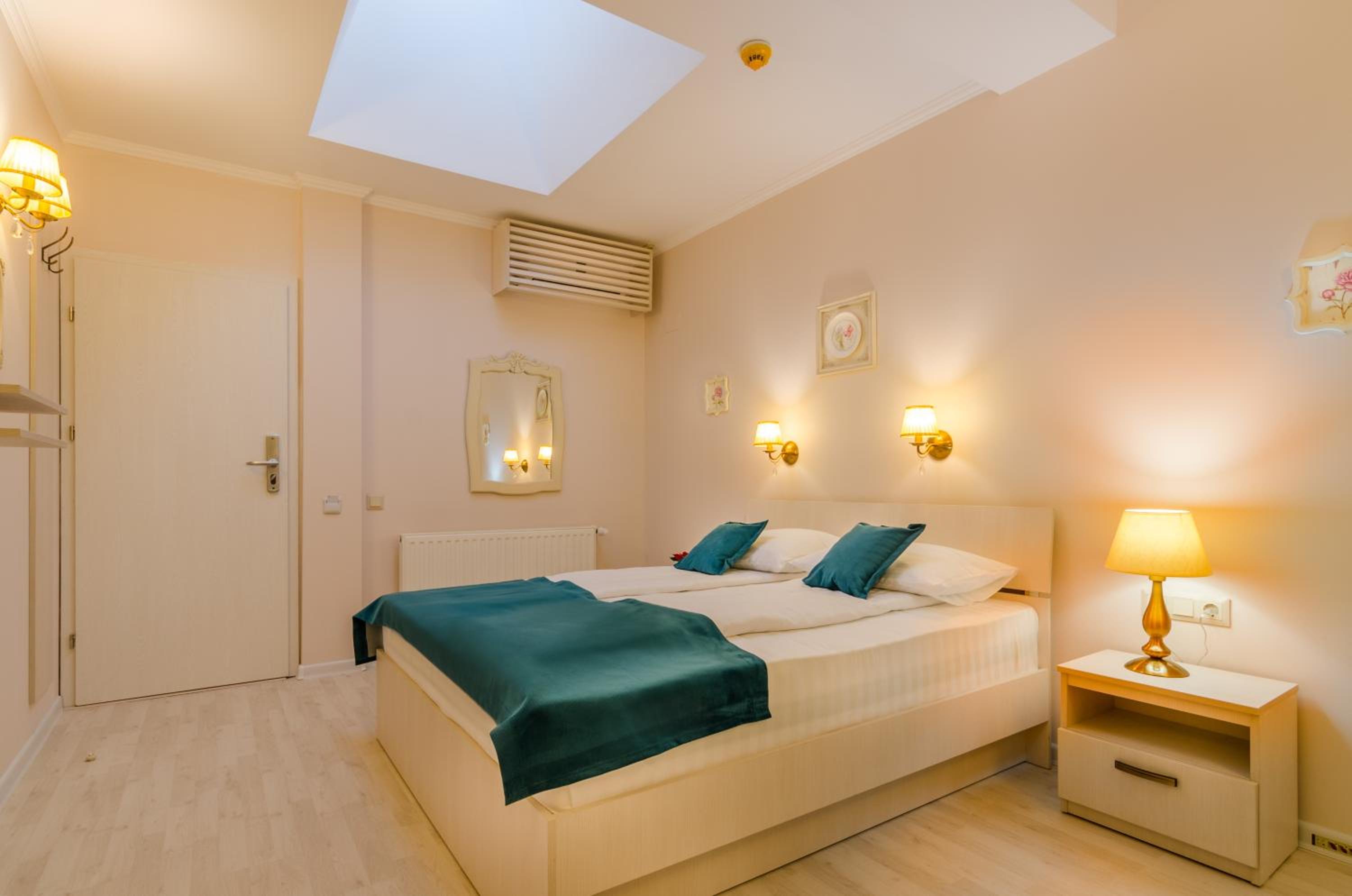 Budget Double or Twin Room - Photo 4