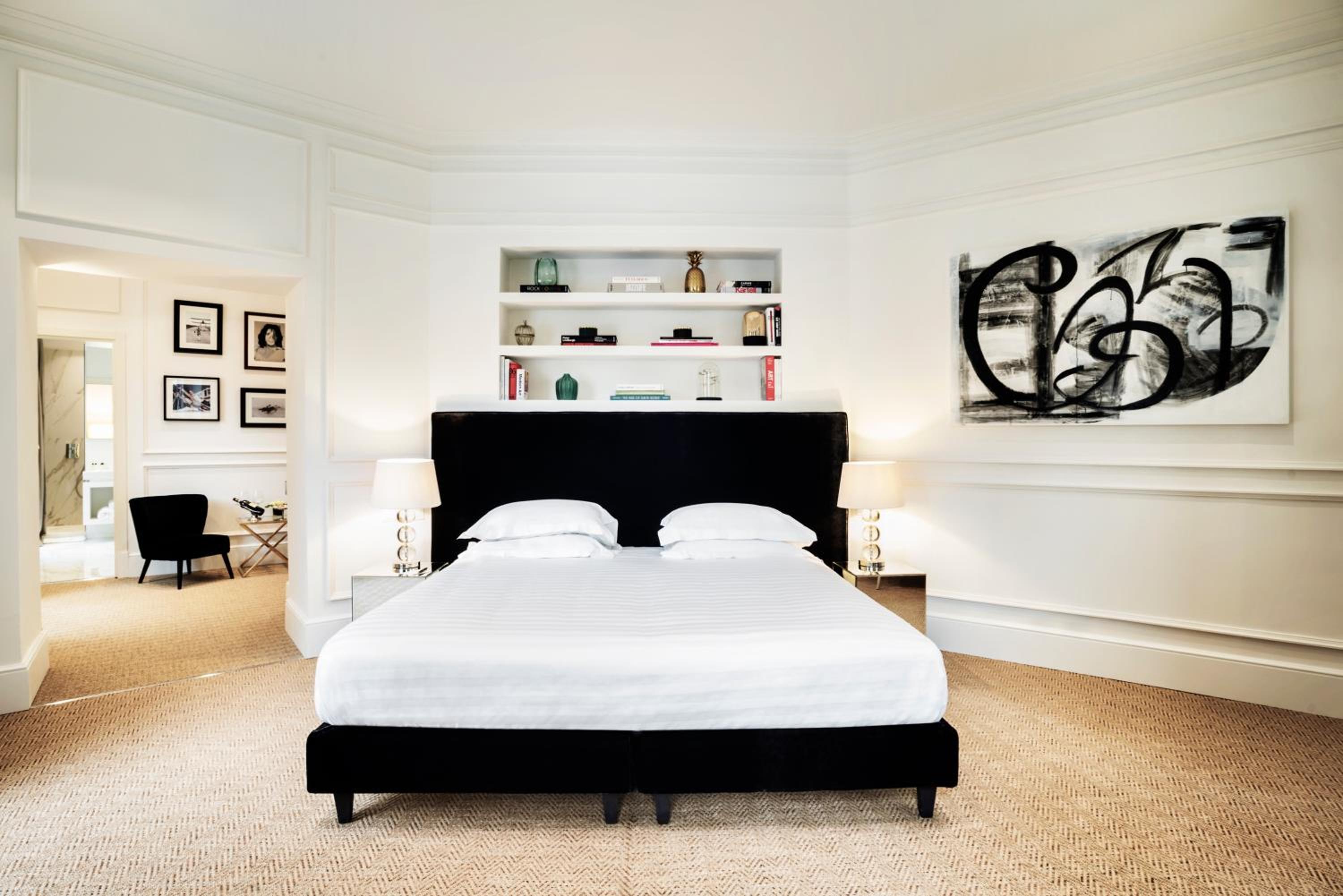 Suite with City View photo 1