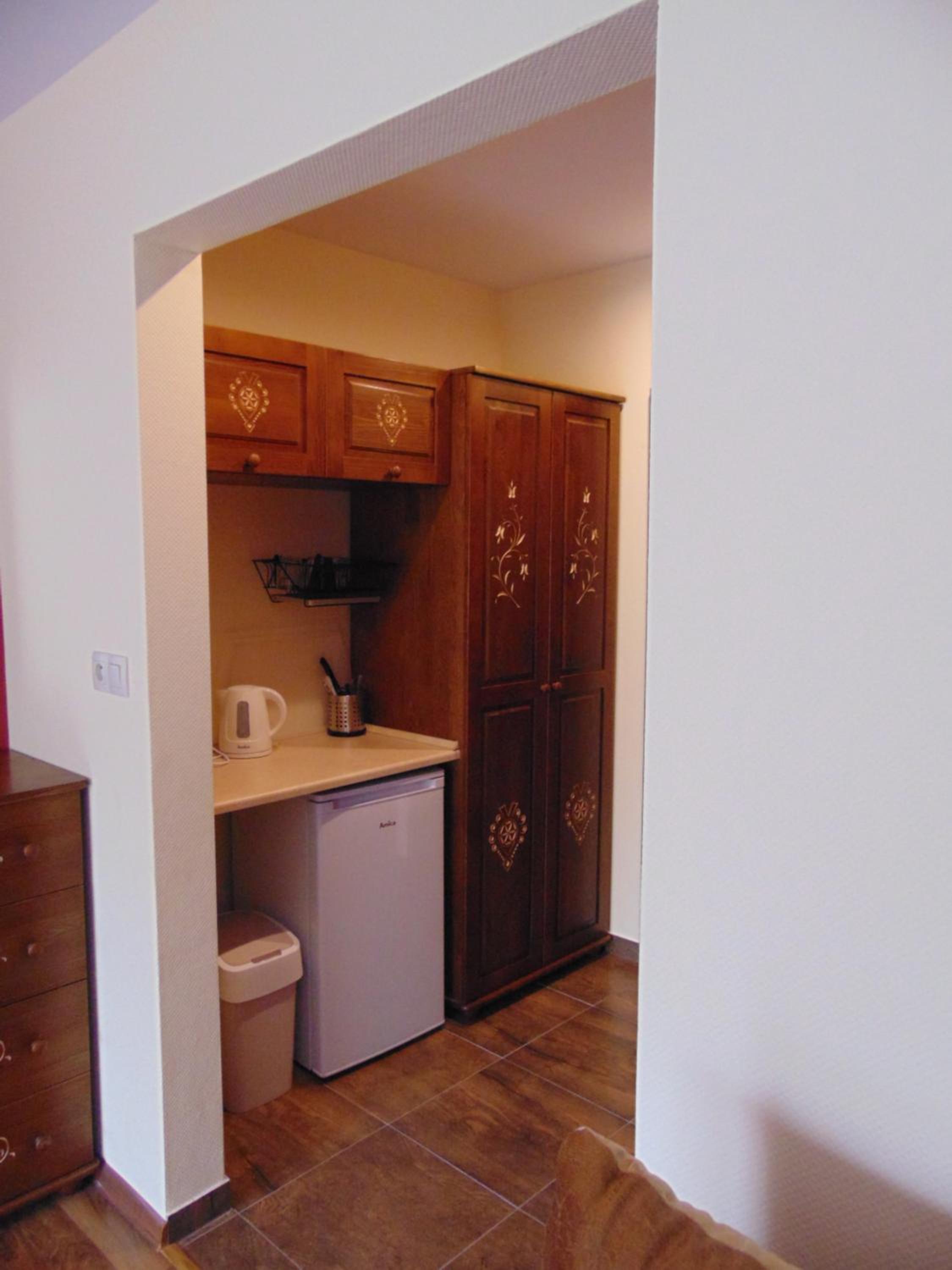 Studio with Balcony - Photo 4