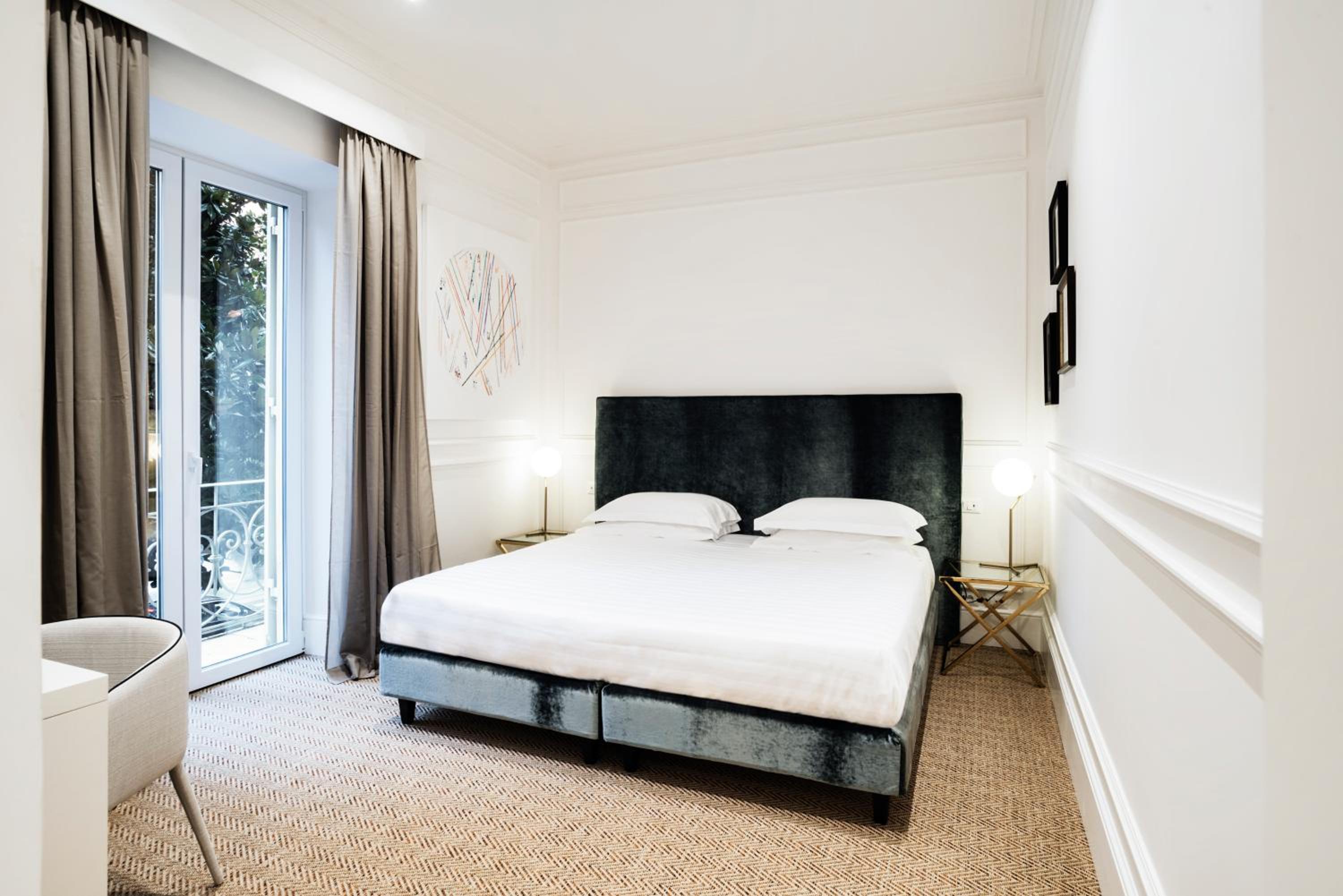 Deluxe Double or Twin Room photo 2