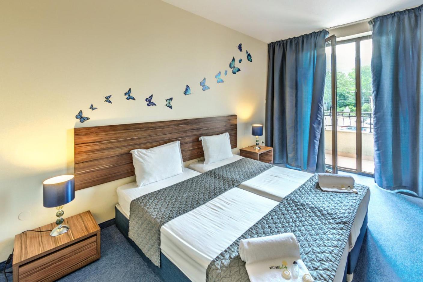 Twin Room with Balcony photo 1