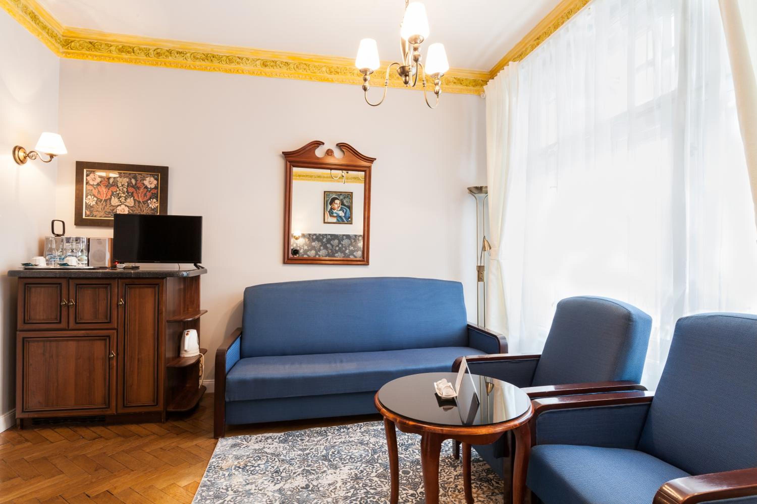 Deluxe Double or Twin Room photo 3
