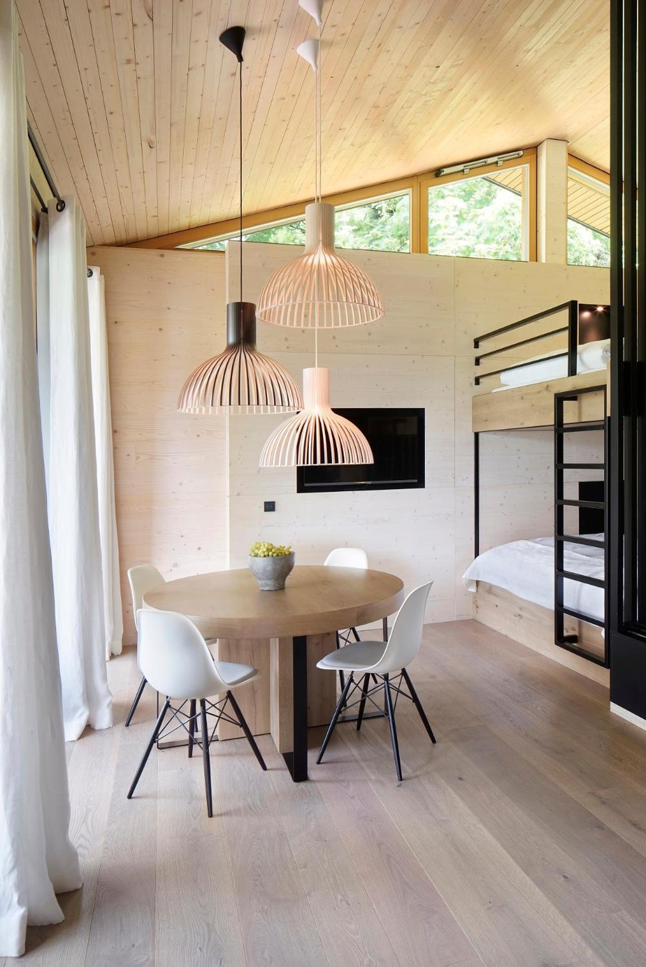 Double Room with Lake View - Building AlpenChalet