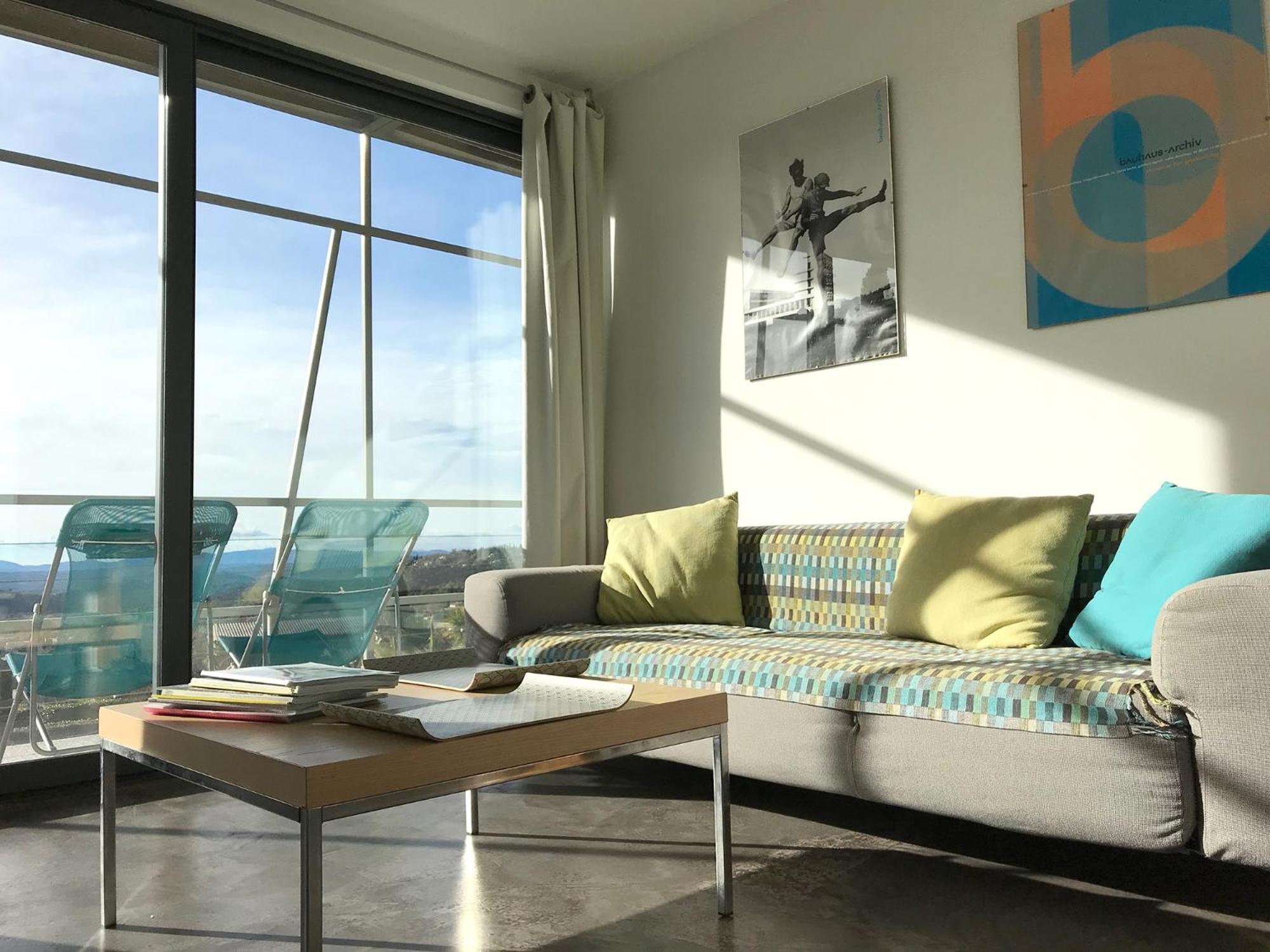 Apartment photo 2