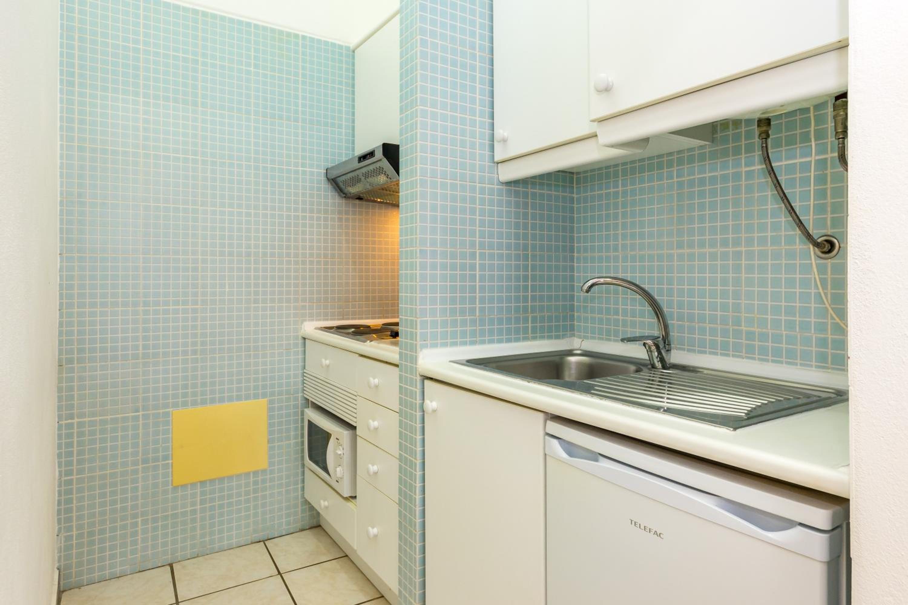Studio Apartment (2 Adults) - Photo 4