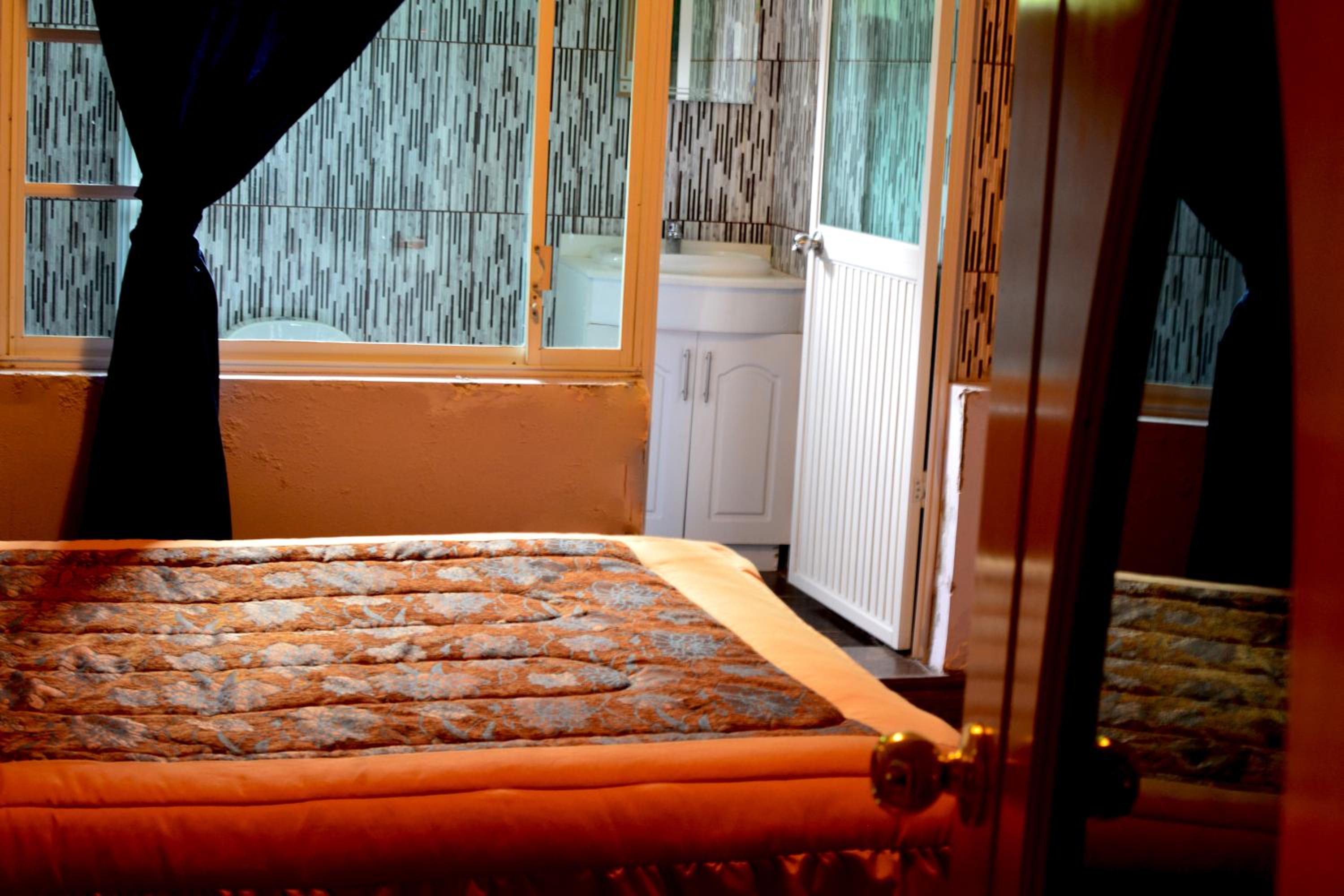 Double Room with Private Bathroom photo 1