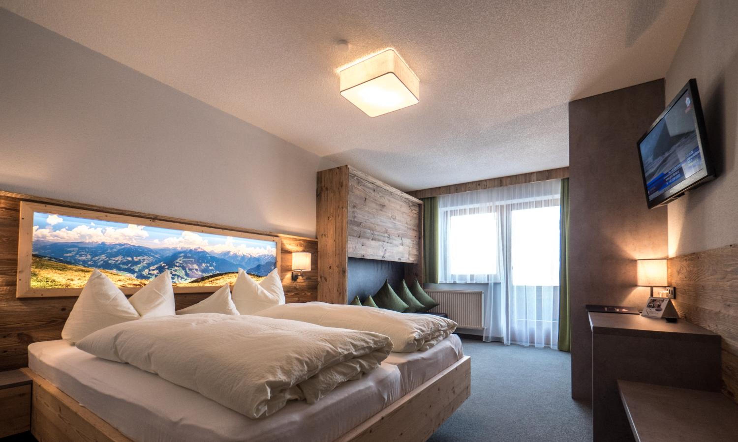 Two-Bedroom Apartment with Balcony photo 1