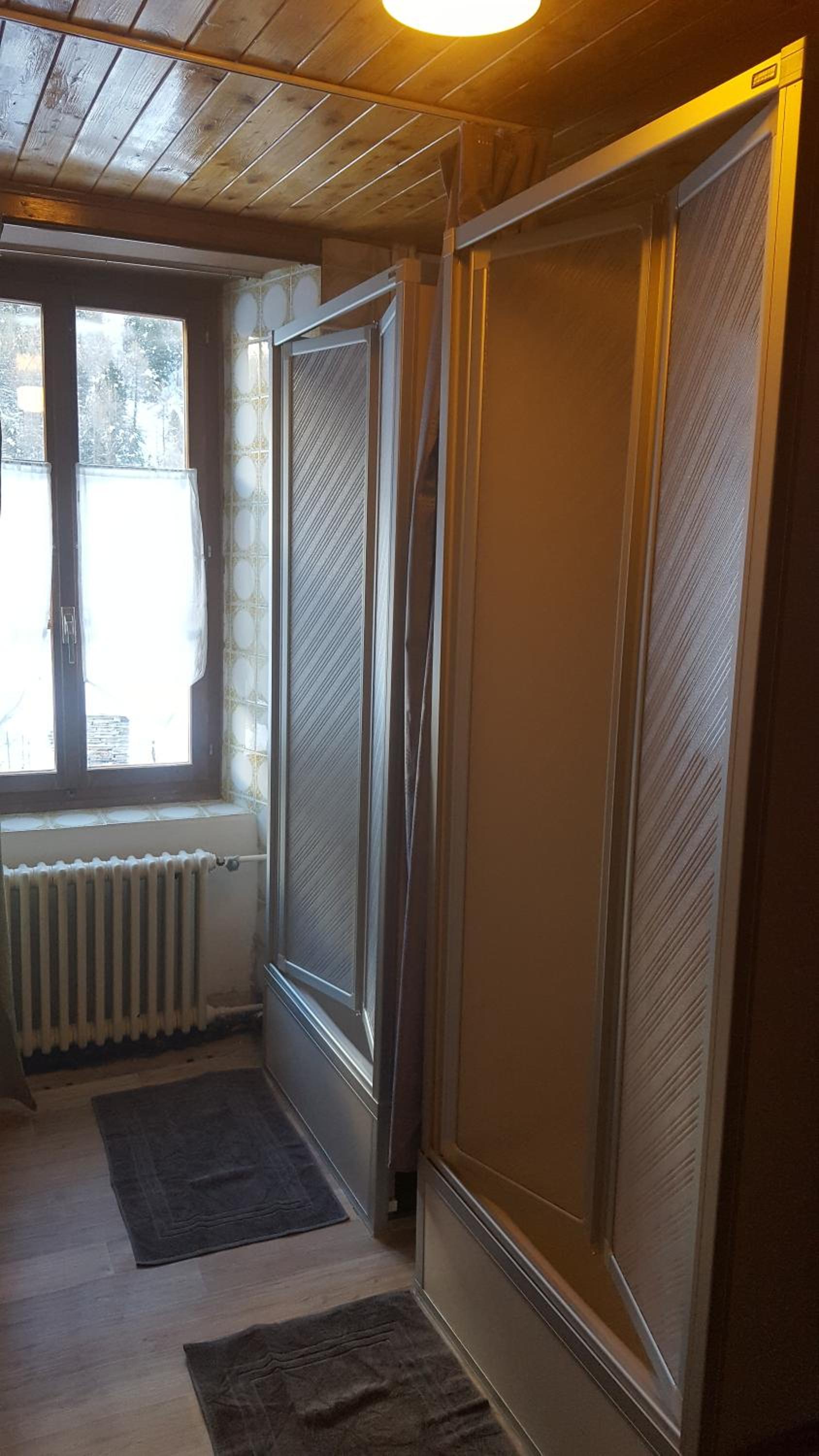 Double Room with Shared Bathroom photo 3